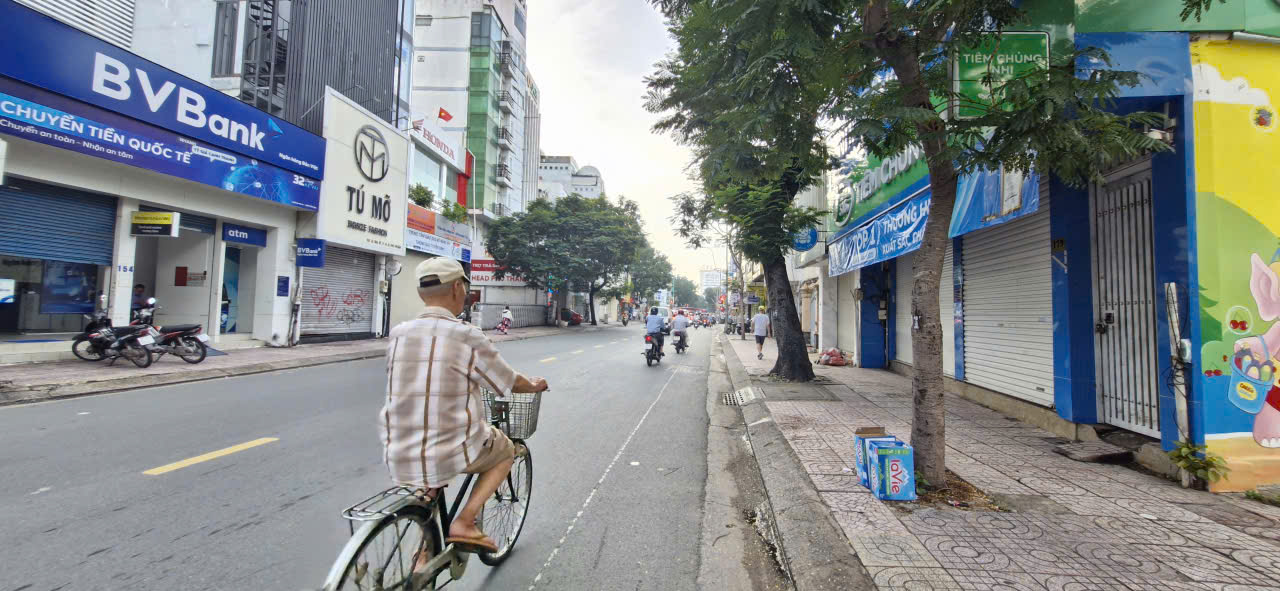 Nhà Cấp 4 Quận 3, vị trí trung tâm, gần mặt tiền sổ 95m2, xây được 4 tầng, hẻm nhựa 6m.