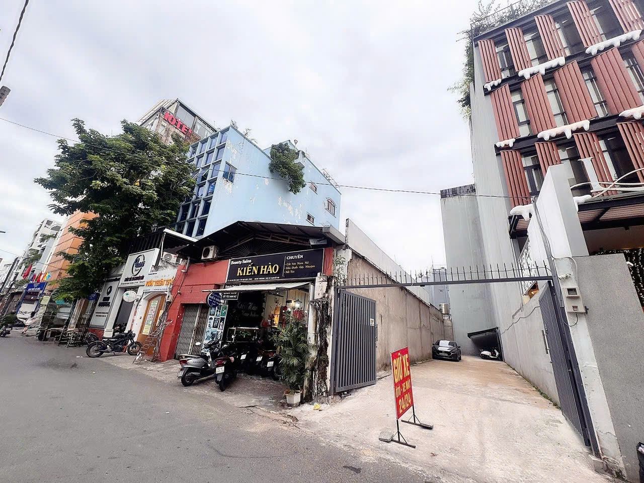 BÁN QUỸ ĐẤT KHAN HIẾM MẶT TIỀN KINH DOANH Đ.ĐINH CÔNG TRÁNG, QUẬN 1- DT 148M2 NGANG 5,4M*30M- NGAY GÓC CHỢ & NHÀ THỜ