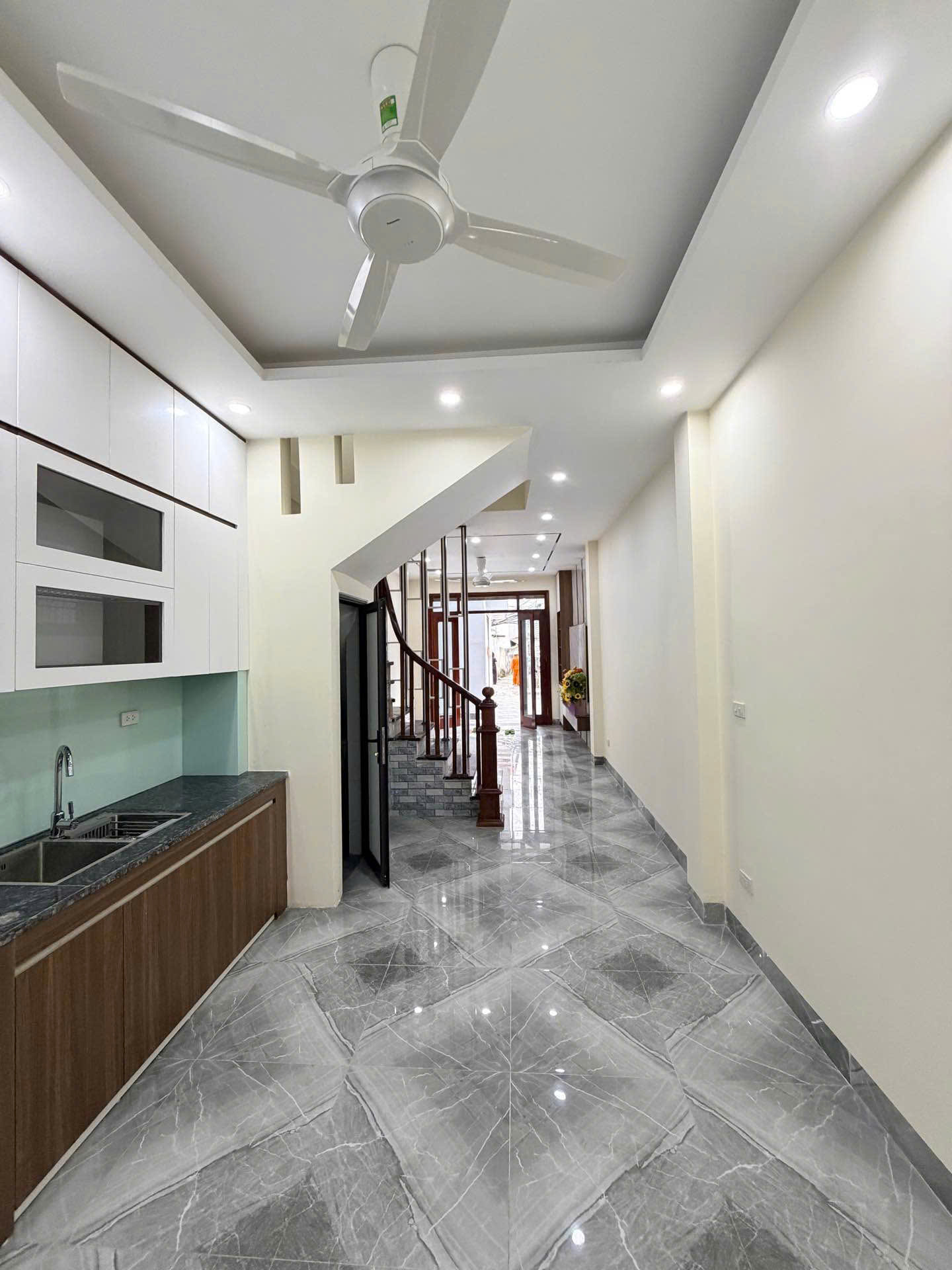 Nhà tôi chuyển vào HCM cần bán nhà Yên Hòa, Cầu Giấy, Hà Nội