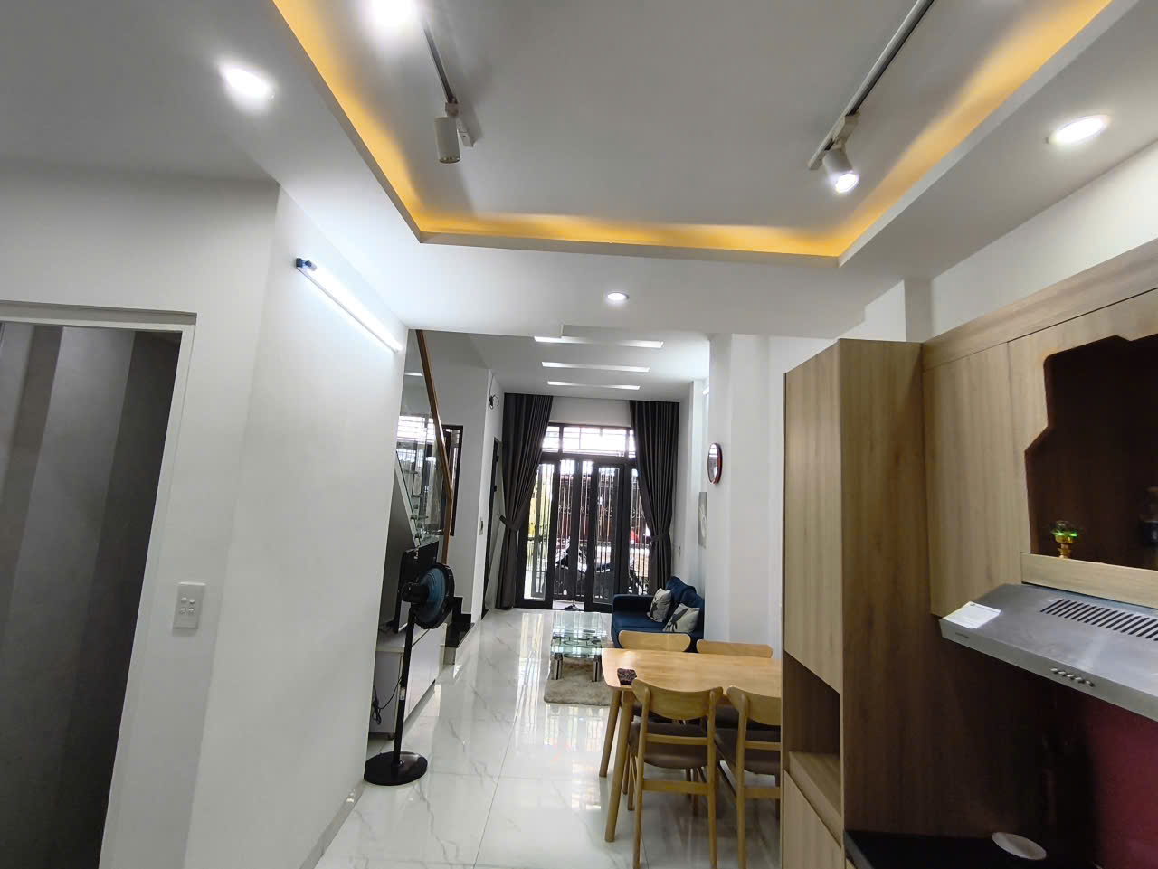 ► Nhà gần Phạm Văn Nghị, 3 tầng đúc như mới, chủ xây ở cực chắc, 4 tỷ nhỉnh