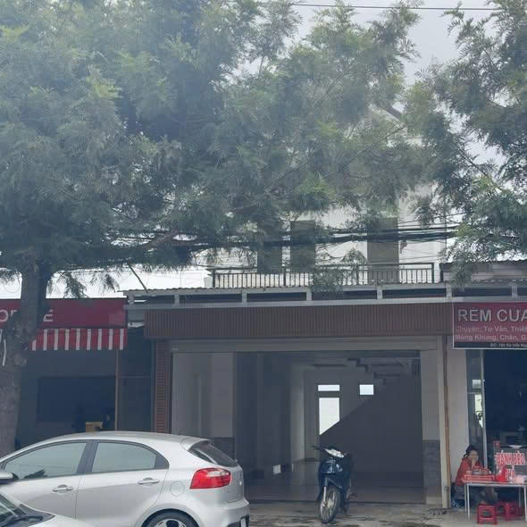 Cho thuê nhà ngyên căn 5 phòng mặt đường Xô Viết Nghệ Tĩnh P6 Đà Lạt