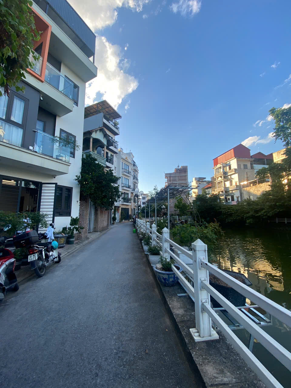 CHÍNH CHỦ CHO THUÊ PHÒNG KHÉP KÍN NGỌC THỤY – VIEW HỒ ĐIỀU HÒA – FULL ĐỒ