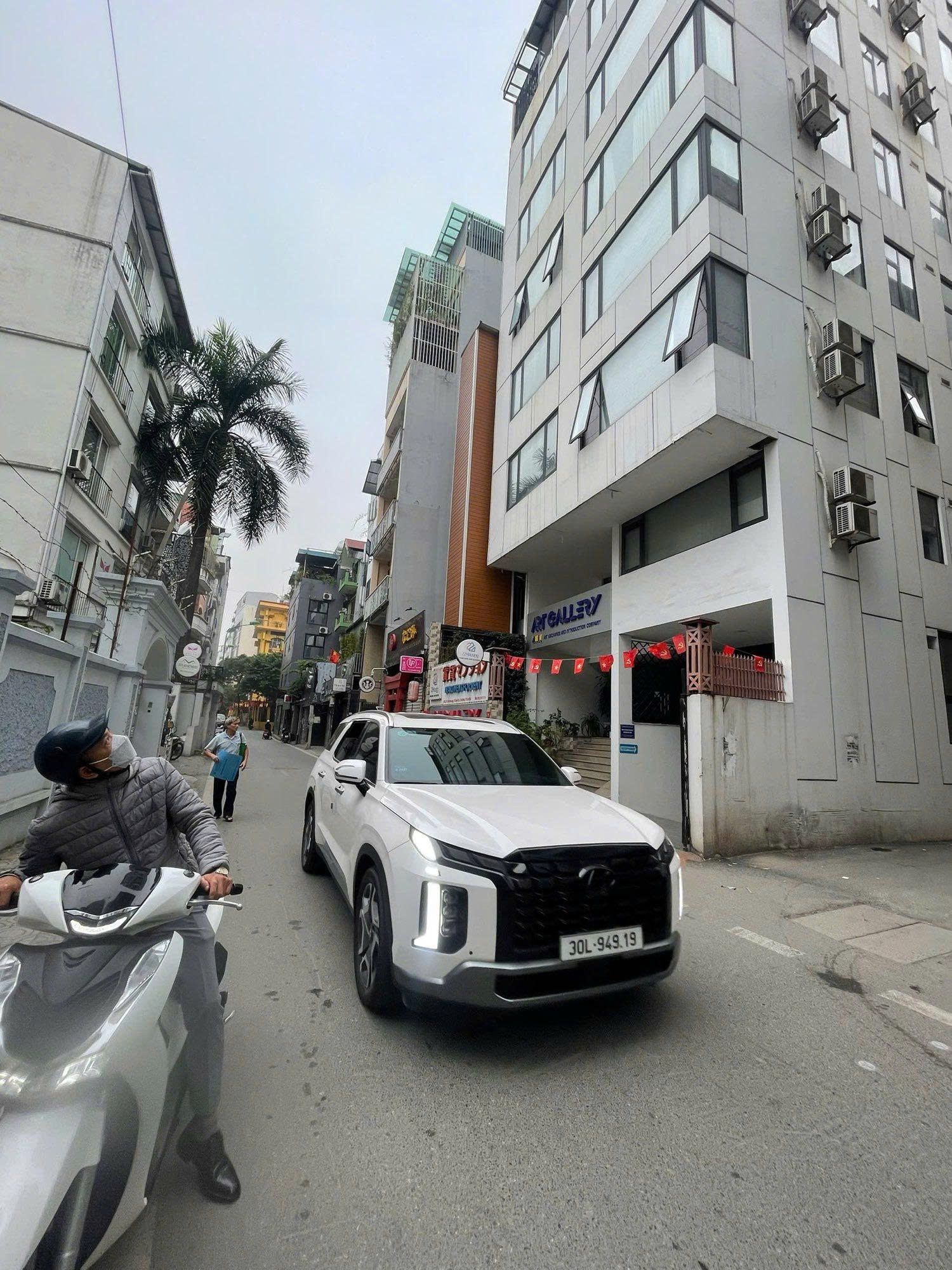 Bán gấp nhà phố Linh Lang 80m2, 3T, MT4.5m Gara ô tô nhỉnh 32 tỷ trung tâm Ba Đình