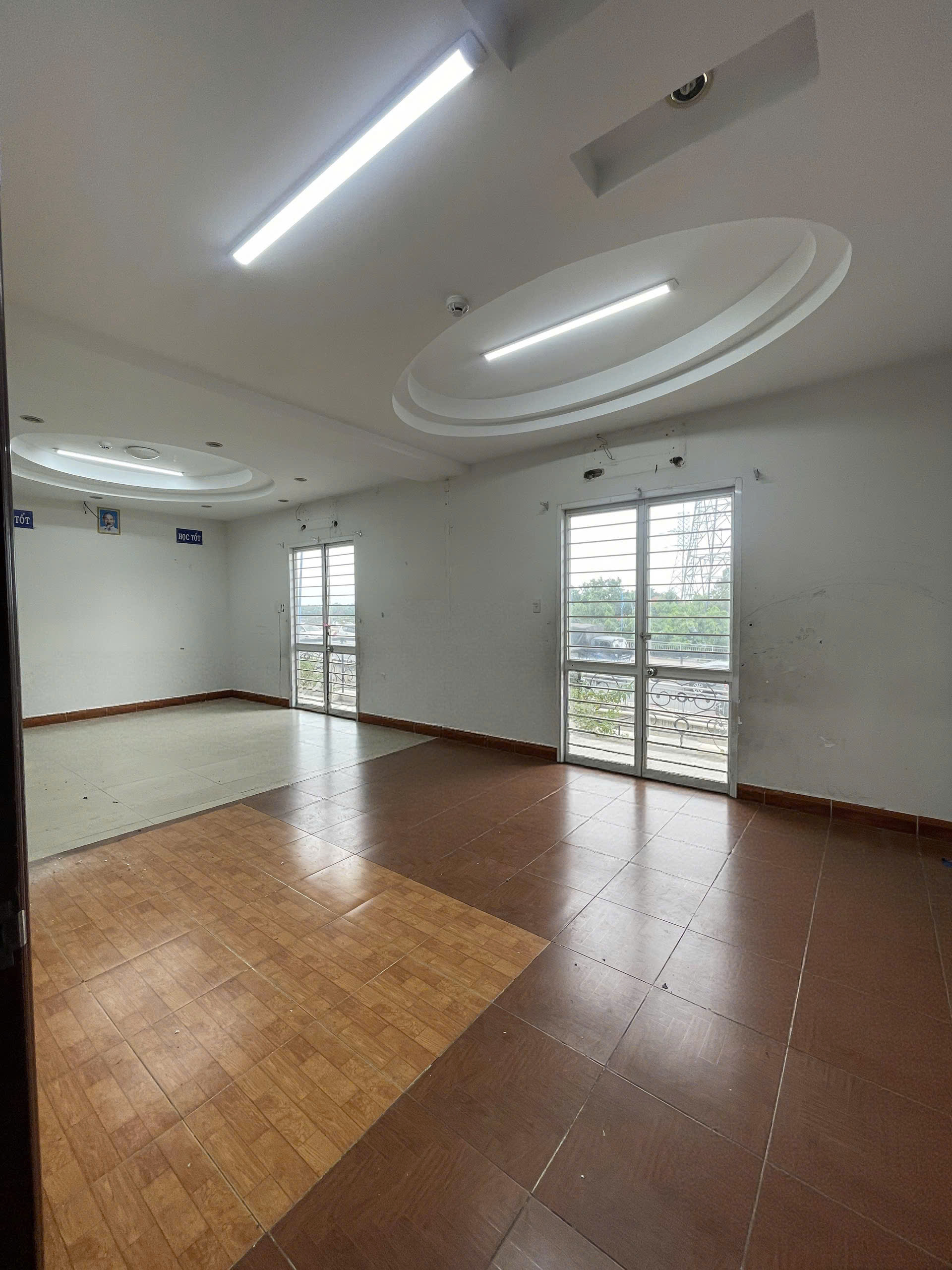 Cho thuê toà nhà 5 tầng Bùi Hữu Nghĩa phù hợp kinh doanh đa ngành nghề