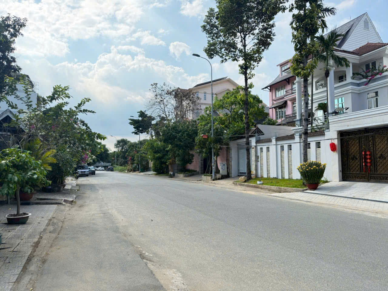 bán Biệt thự sân vườn Compound VIP Hoa Hồng – Giá tốt nhất khu vực trần não - quận 2