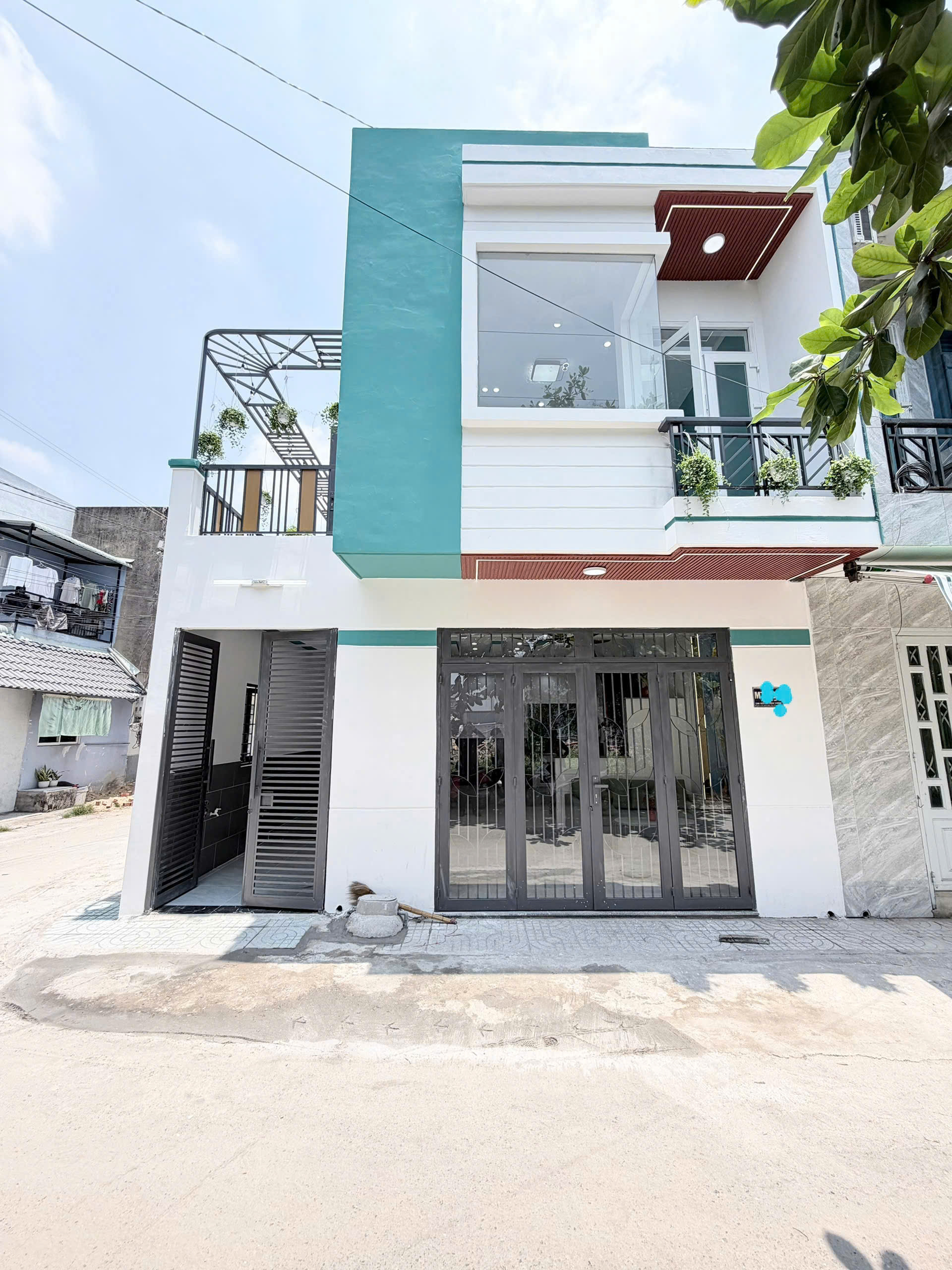 kẹt tiền Bán gấp Căn Nhà Ở ngay gần chợ Mỹ Hạnh Nam, Đức Hòa