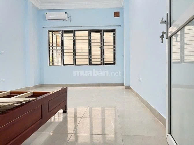 CHO THUÊ NHÀ NGUYÊN CĂN NGÕ GỐC ĐỀ – 3 TẦNG, 5 PHÒNG NGỦ