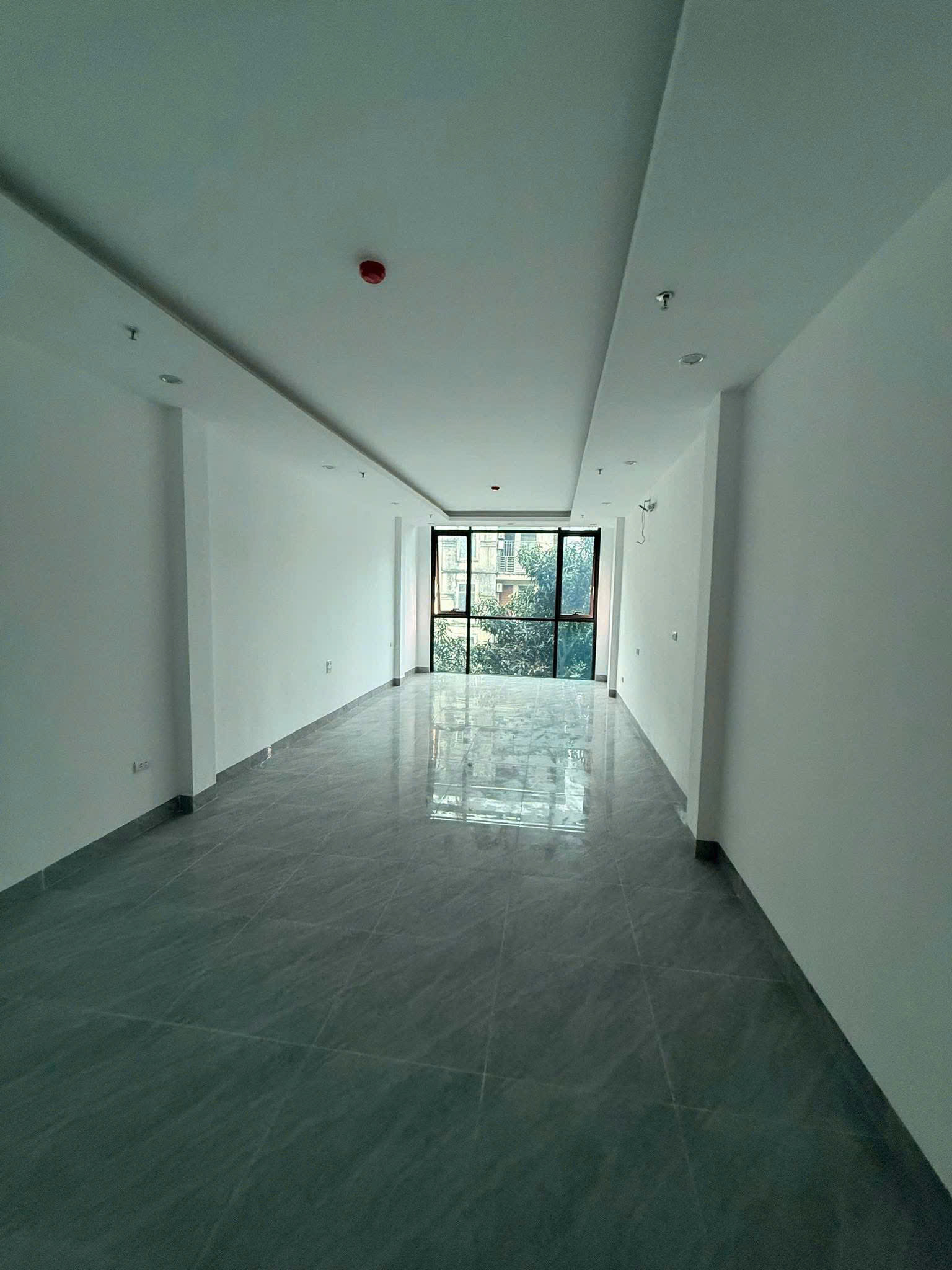 CHO THUÊ VĂN PHÒNG GIÁ RẺ KHU VỰC CẦU GIẤY , HÀ NỘI CHỈ 8TR