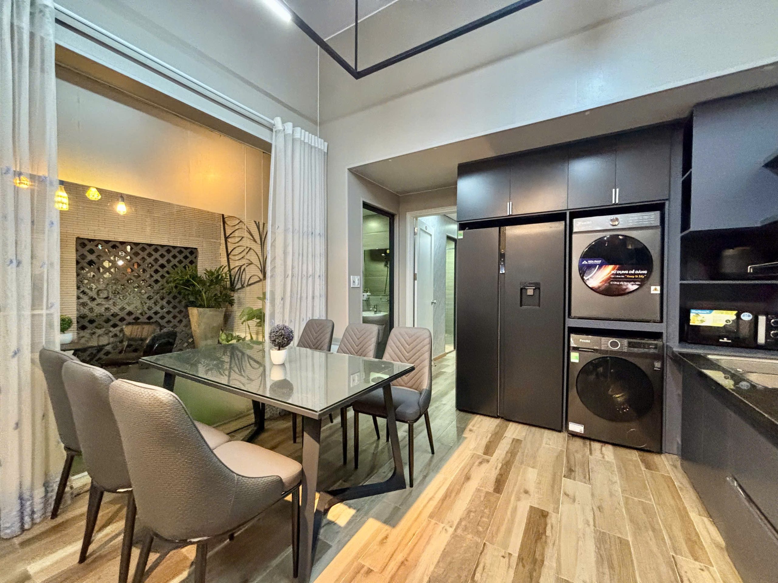 Cho thuê nhà mặt tiền đường Phạm Cự Lượng, Sơn Trà, Đà Nẵng, diện tích 240 m² căn góc 2 mặt tiền