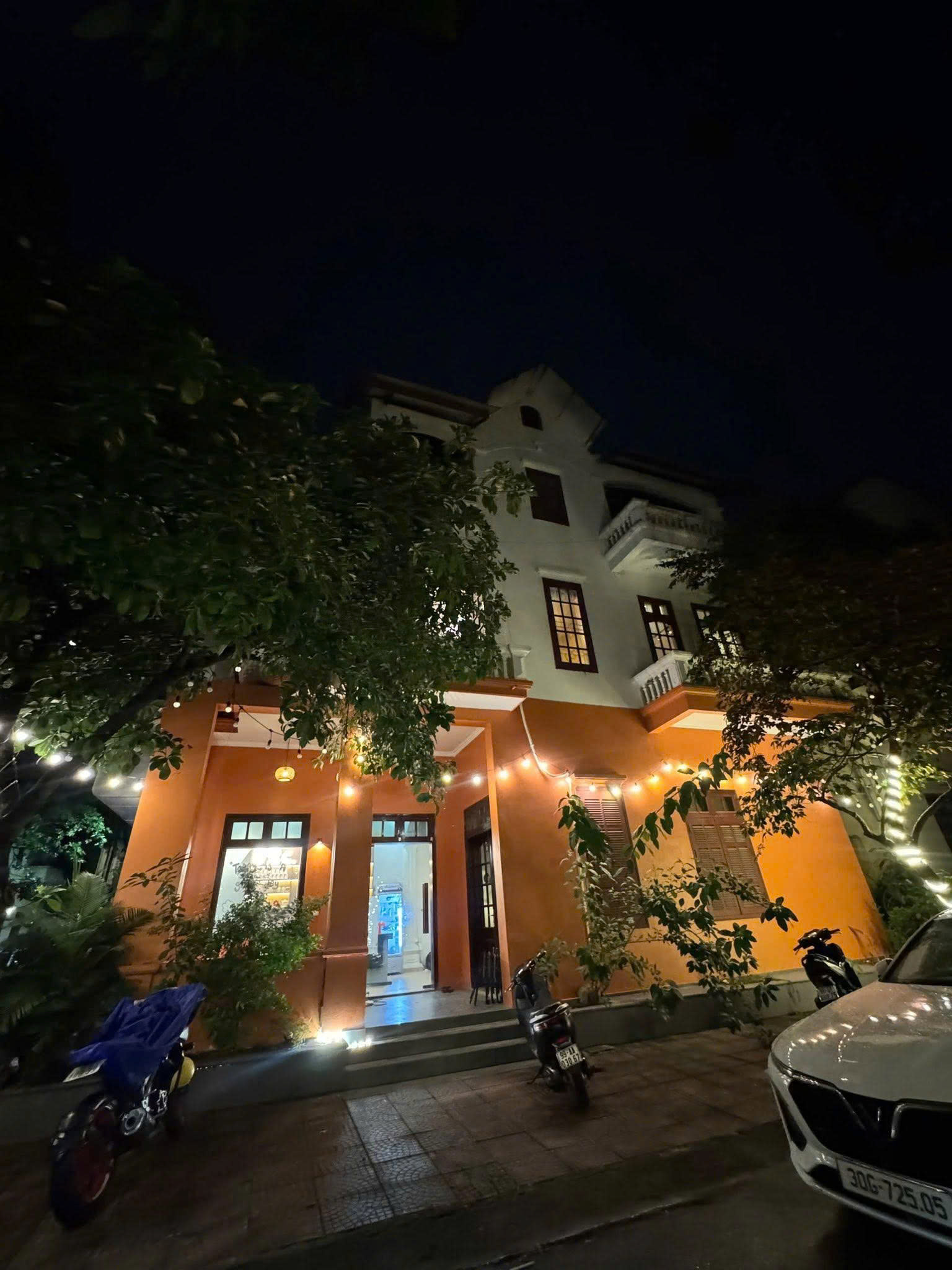 Vì ở xa k quản lý được nên CHÍNH CHỦ CẦN SANG NHƯỢNG QUÁN CAFE TRUNG TÂM BẮC NINH