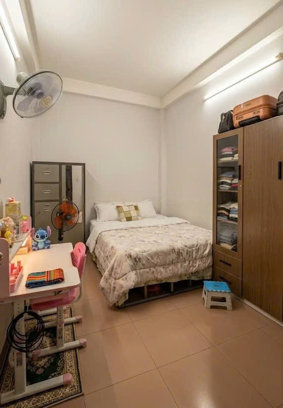 Bán nhà hẻm Ô tô Lạc Long Quân, QUẬN TÂN BÌNH, DT 3.9 x 13m (50 m2), giá 7.35 tỷ
