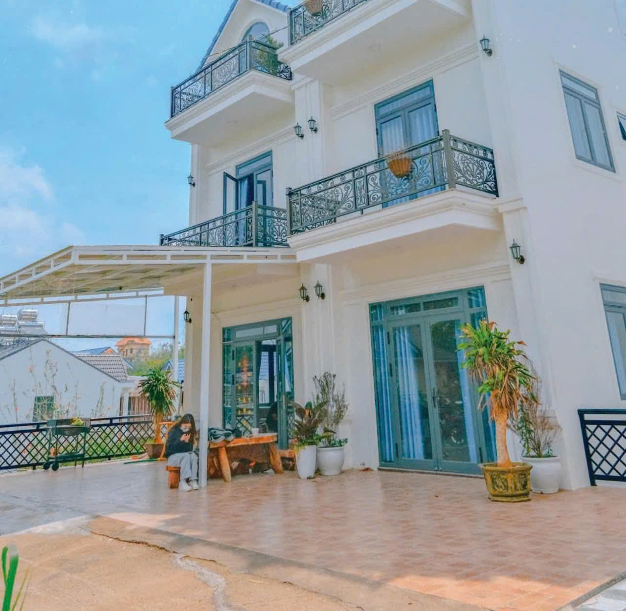 Cho thuê villa 7 phòng Nam Hồ Phường 11 Đà Lạt 20 triệu/tháng