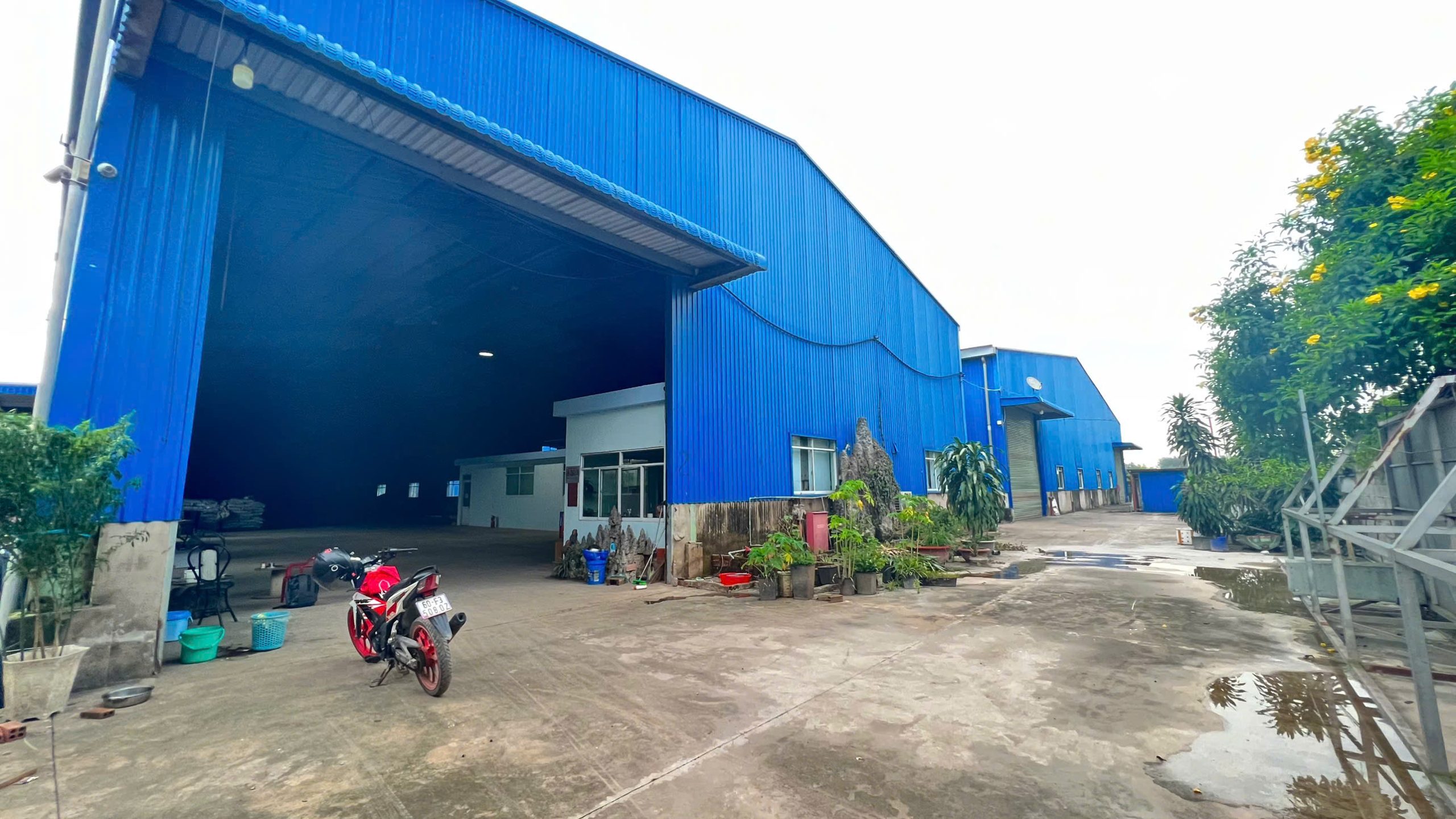 XN362 cho thuê nhà xưởng sản xuất gần nhiều KCN lớn, bàn giao liền, hoạt động SX ngày đêm