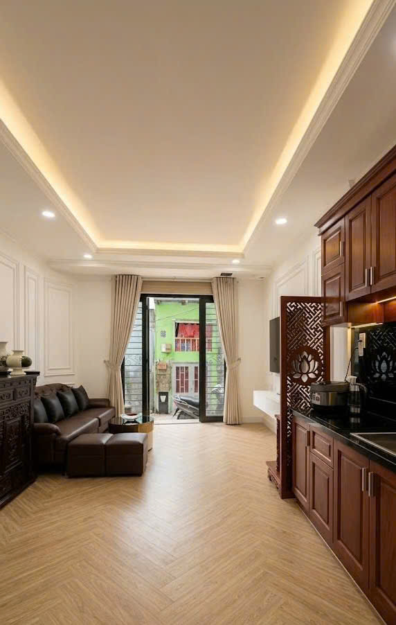Bán nhà Nguyễn Văn Nguyễn, QUẬN 1, DT 4.2 x 9m (31 m2), giá 7 tỷ