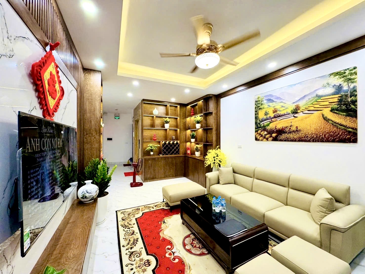 Hiếm! Nhà cực đẹp 42m2x7T thang máy. Full nội thất, cách mặt phố 25m phố Hoàng Quốc Việt, Trần Cung