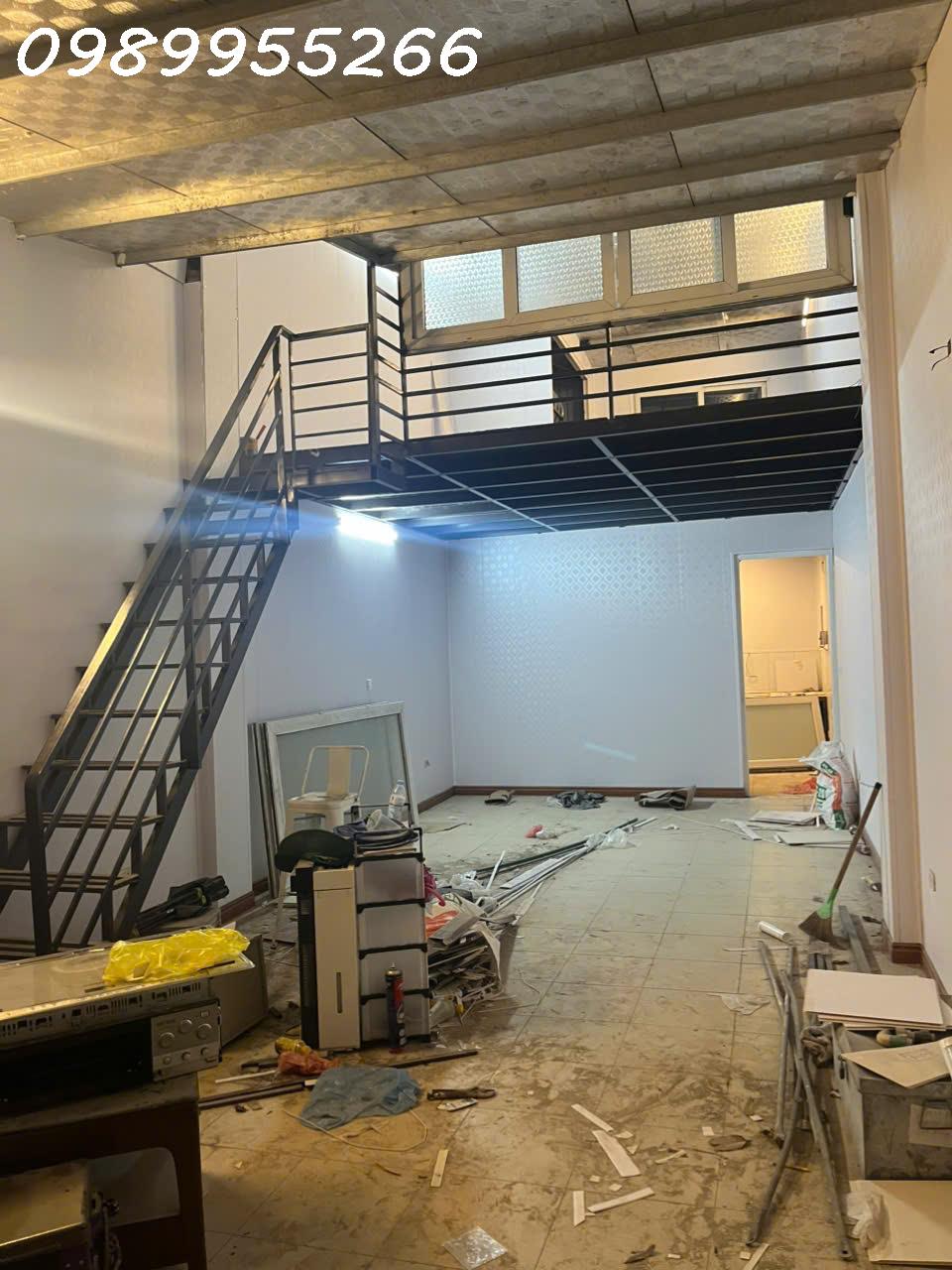 Cho thuê nhà 2 tầng mới đẹp ô tô vào tận nơi tại 14 ngõ 42/251 Thịnh Liệt, DT 52m2, 8tr/th