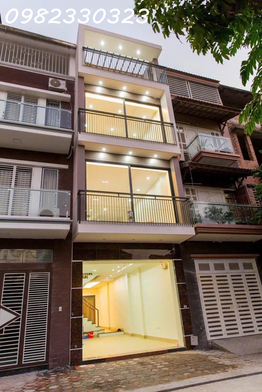 Cho thuê nhà làm văn phòng (tầng 1: 60m2, tầng 2: 62m2) tại Thanh Liệt, Hà Nội, 16tr/tháng