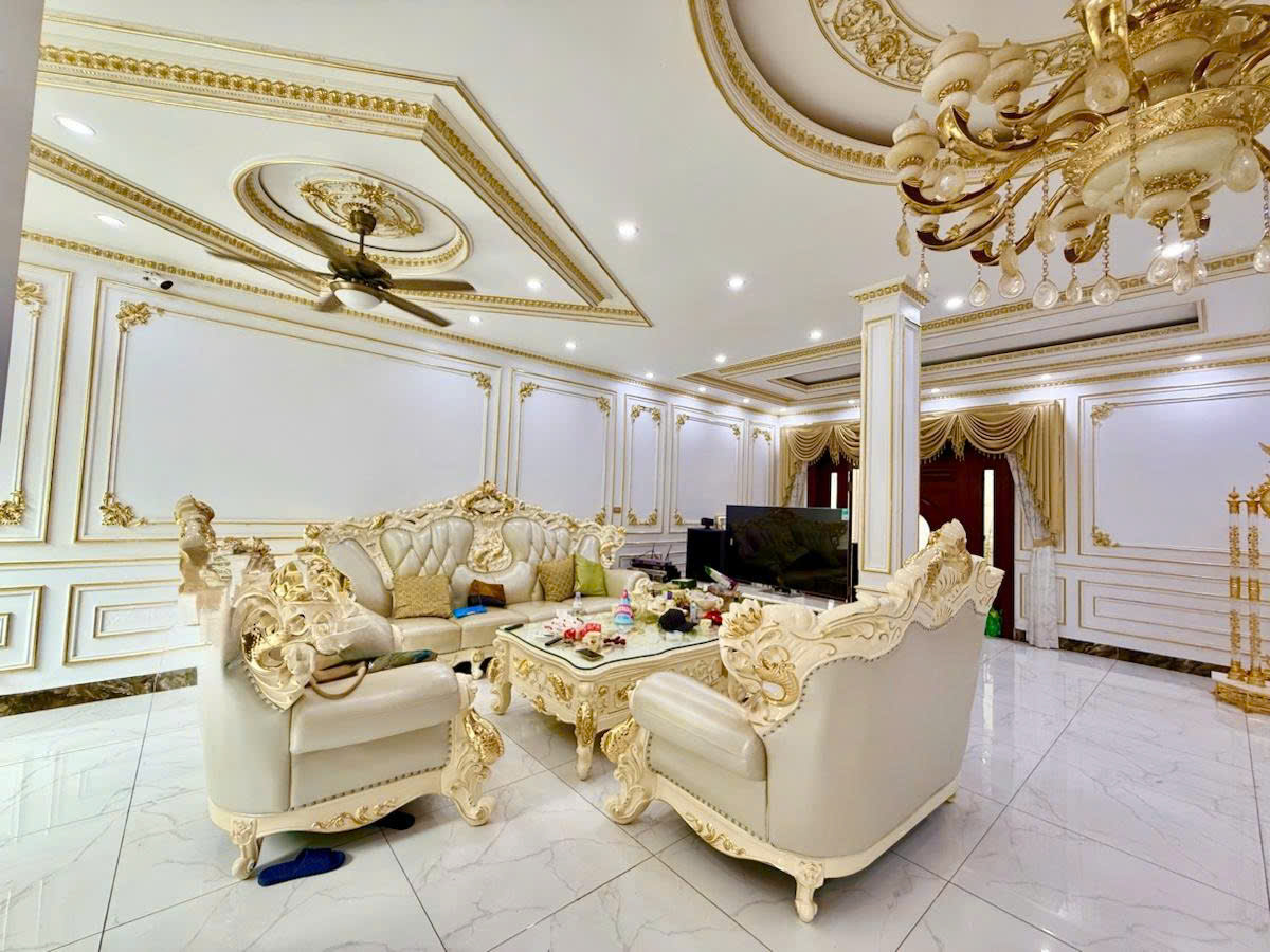 BÁN SIÊU PHẨM MẶT PHỐ VẠN PHÚC, BA ĐÌNH | 91M 5 TẦNG MT 4,6M | giá 64 TỶ: LH Quyên 0933993568