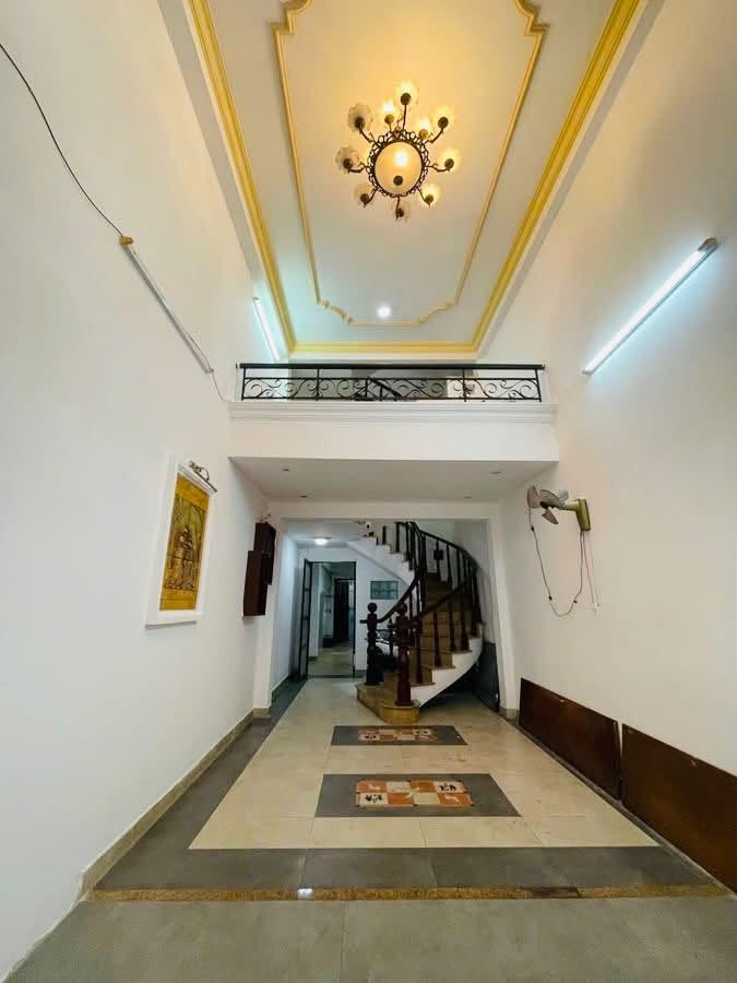 BÁN NHÀ HẺM XE HƠI TRẦN ĐÌNH XU P. CẦU ÔNG LÃNH, Q.1 – 52m² – 4 TẦNG 5PN 4 WC – 15TỶ