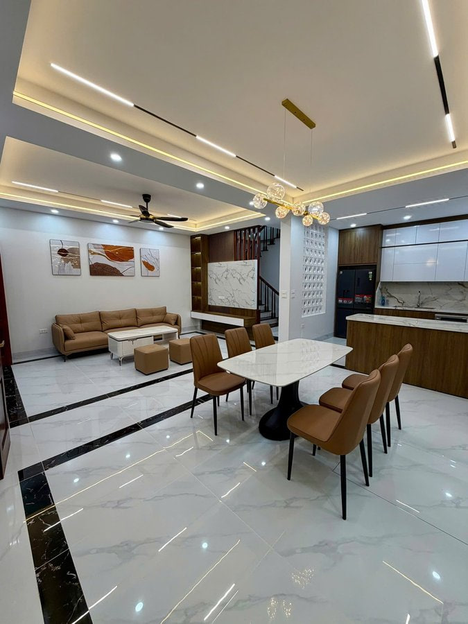 Nhà Hoàng Ngân: Mới Vuông Đẹp Full đồ Mặt tiền 7m Ngõ rộng Giá thương lượng thoải mái