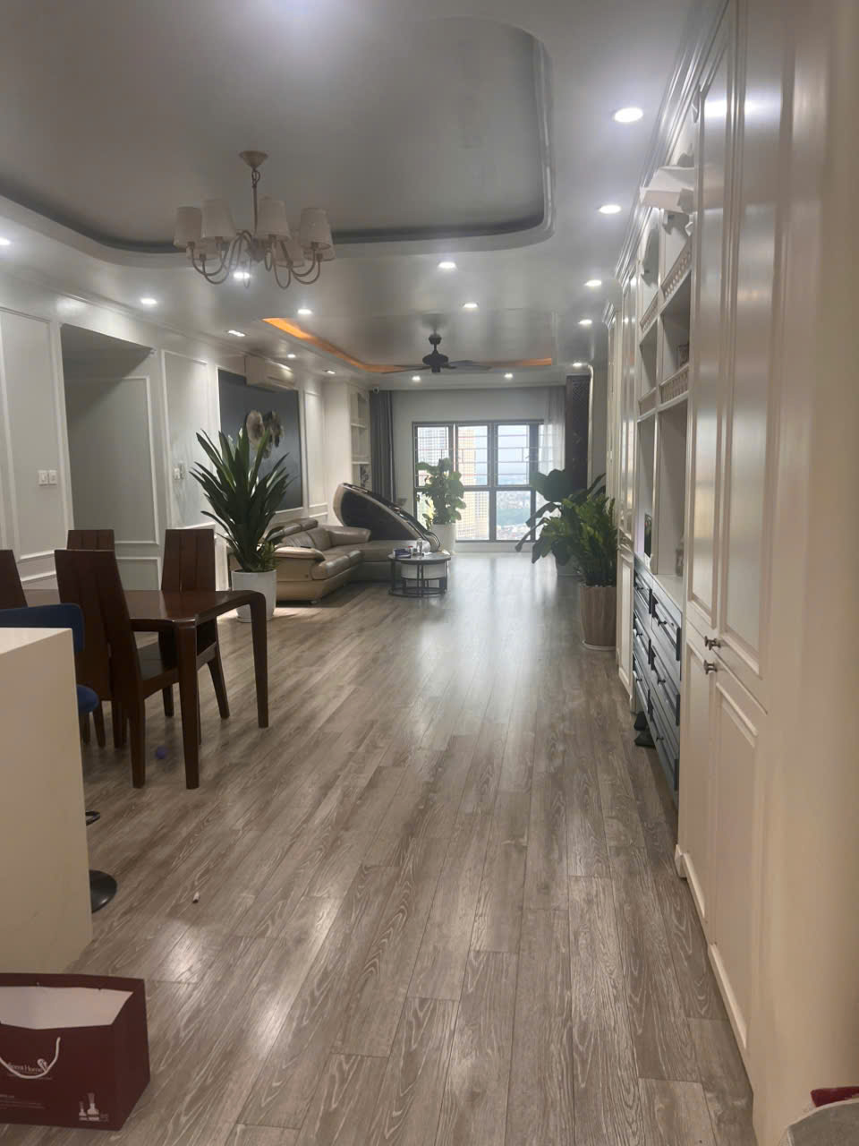 BÁN CĂN CHUNG CƯ CAO CẤP ĐƯỜNG NGUYỄN VĂN LỘC. HÀ ĐÔNG. 155M2 - 3PN - 2VC.