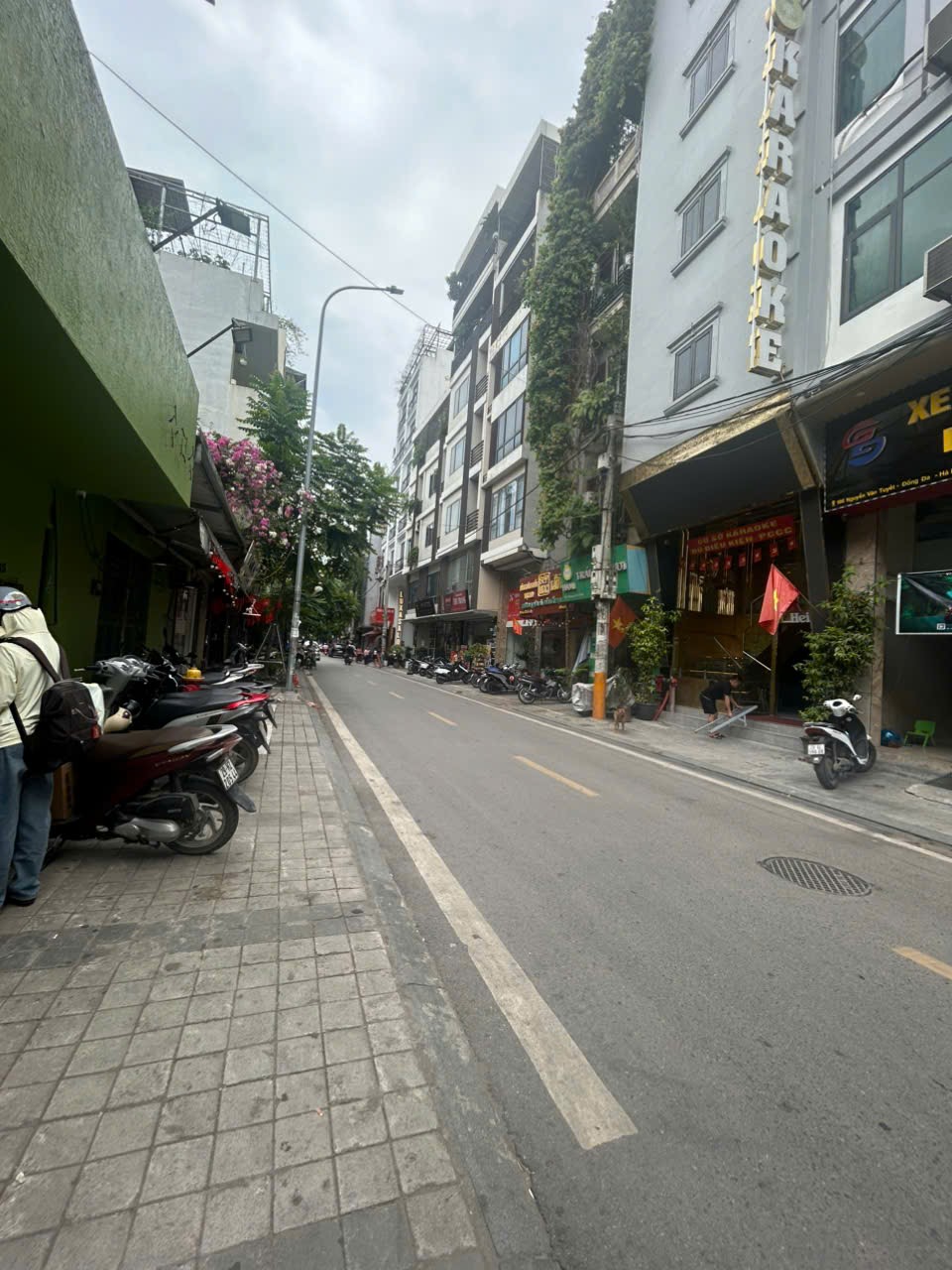 NGUYỄN VĂN TUYẾT - NHÀ ĐẸP - LÔ GÓC -O TÔ TRÁNH - KINH DOANH - KHÔNG QUY HOẠCH - 45,M² 26 TỶ