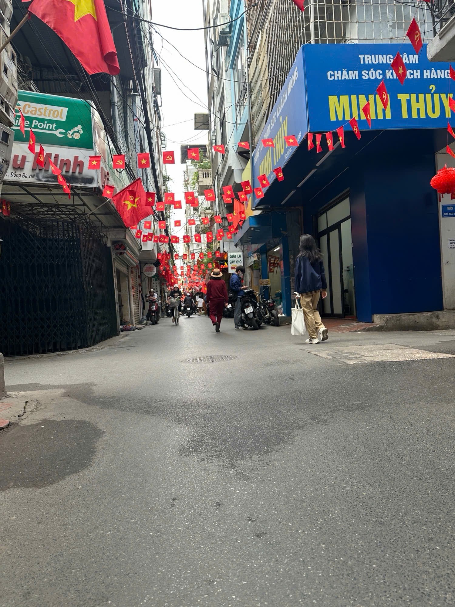 THÁI THỊNH - Ô TÔ VÀO NHÀ - 2 THOÁNG TRƯỚC SAU - KINH DOANH - 50M² 20 TỈ