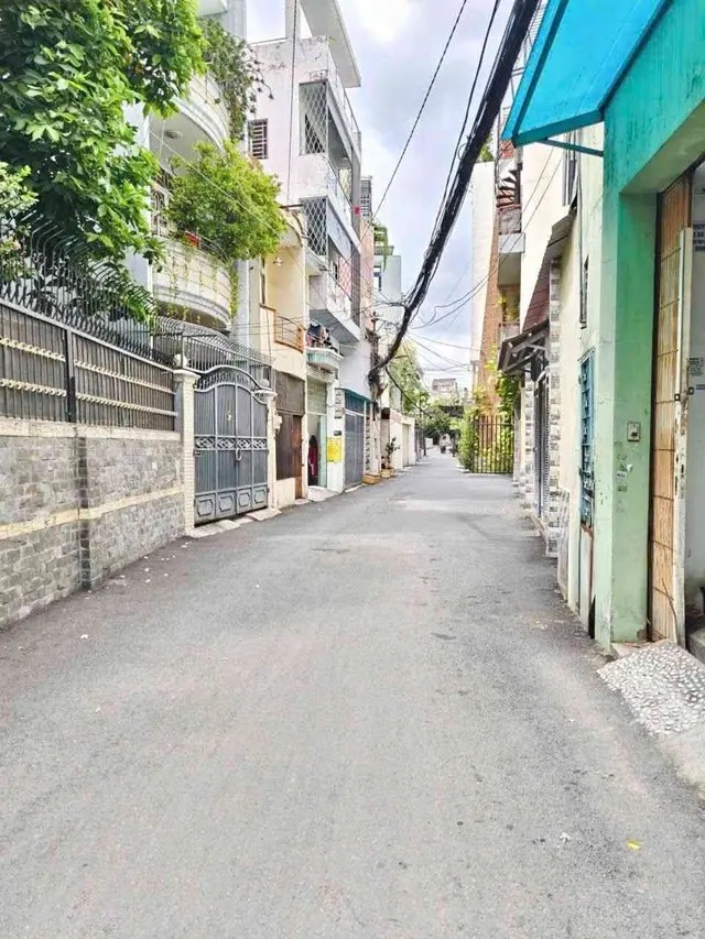 Giá tốt hiếm có. Bán nhà Lê Quang Định – DTSD 160m2 - Chỉ hơn 5 tỷ chút