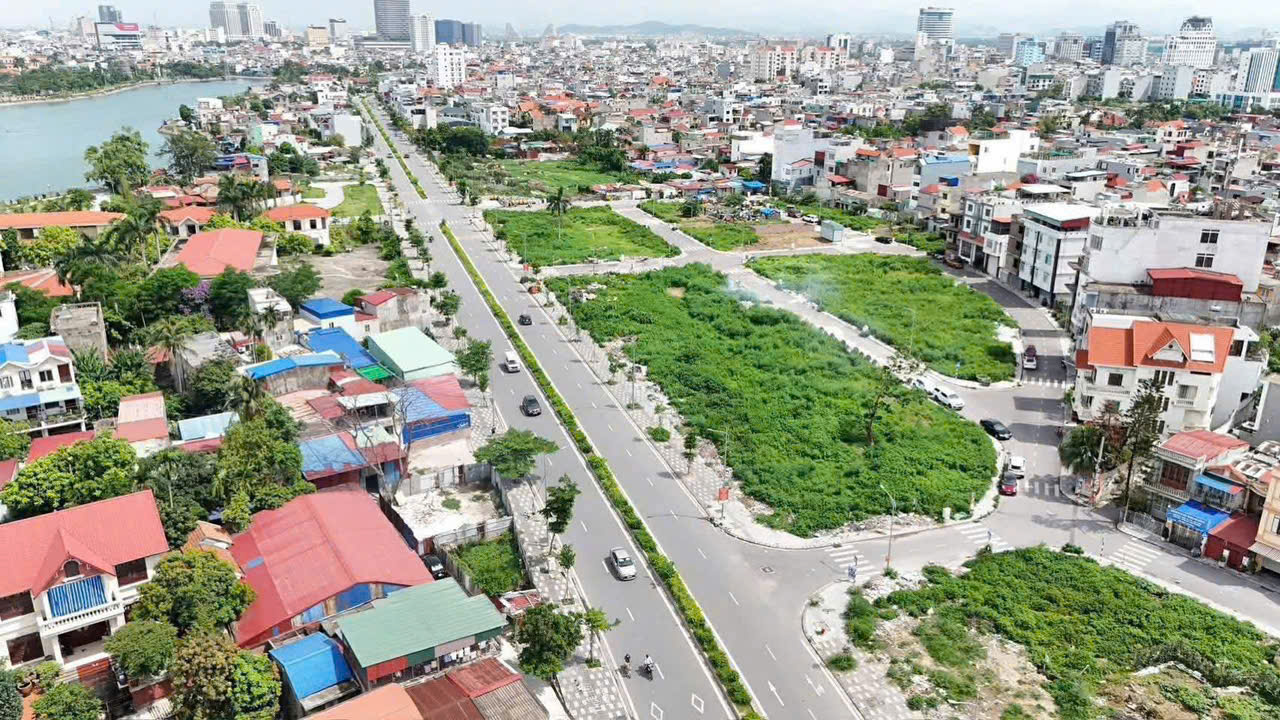 4 lô đấu giá mặt đường Lê Quang Đạo – Quỹ đất đẹp, hiếm còn sót lại