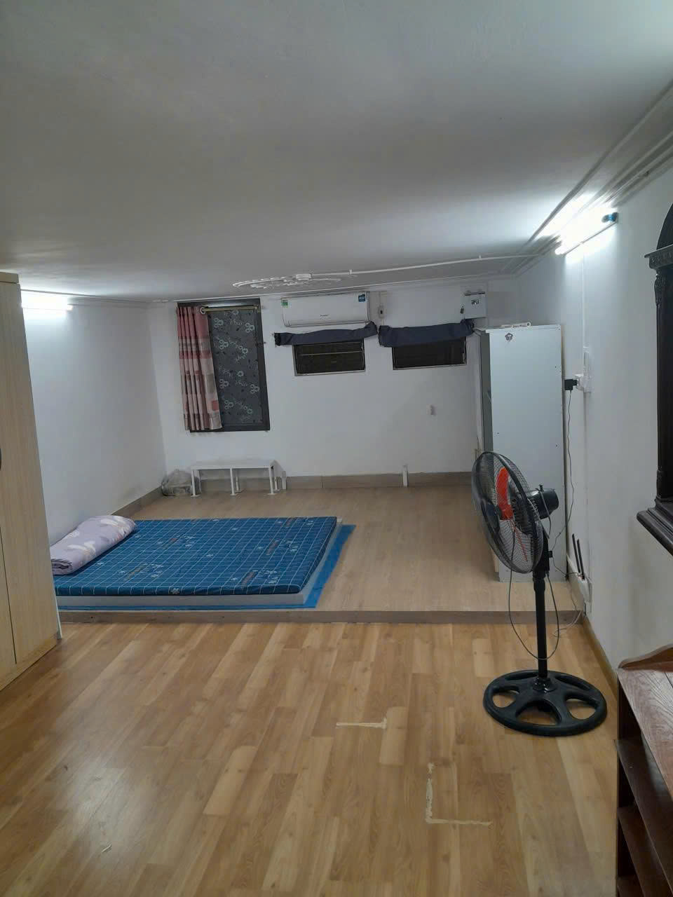 CHO THUÊ CĂN HỘ CCMN GIỮA PHỐ NGỌC LÂM, LONG BIÊN, HÀ NỘI – 40M² – FULL NỘI THẤT