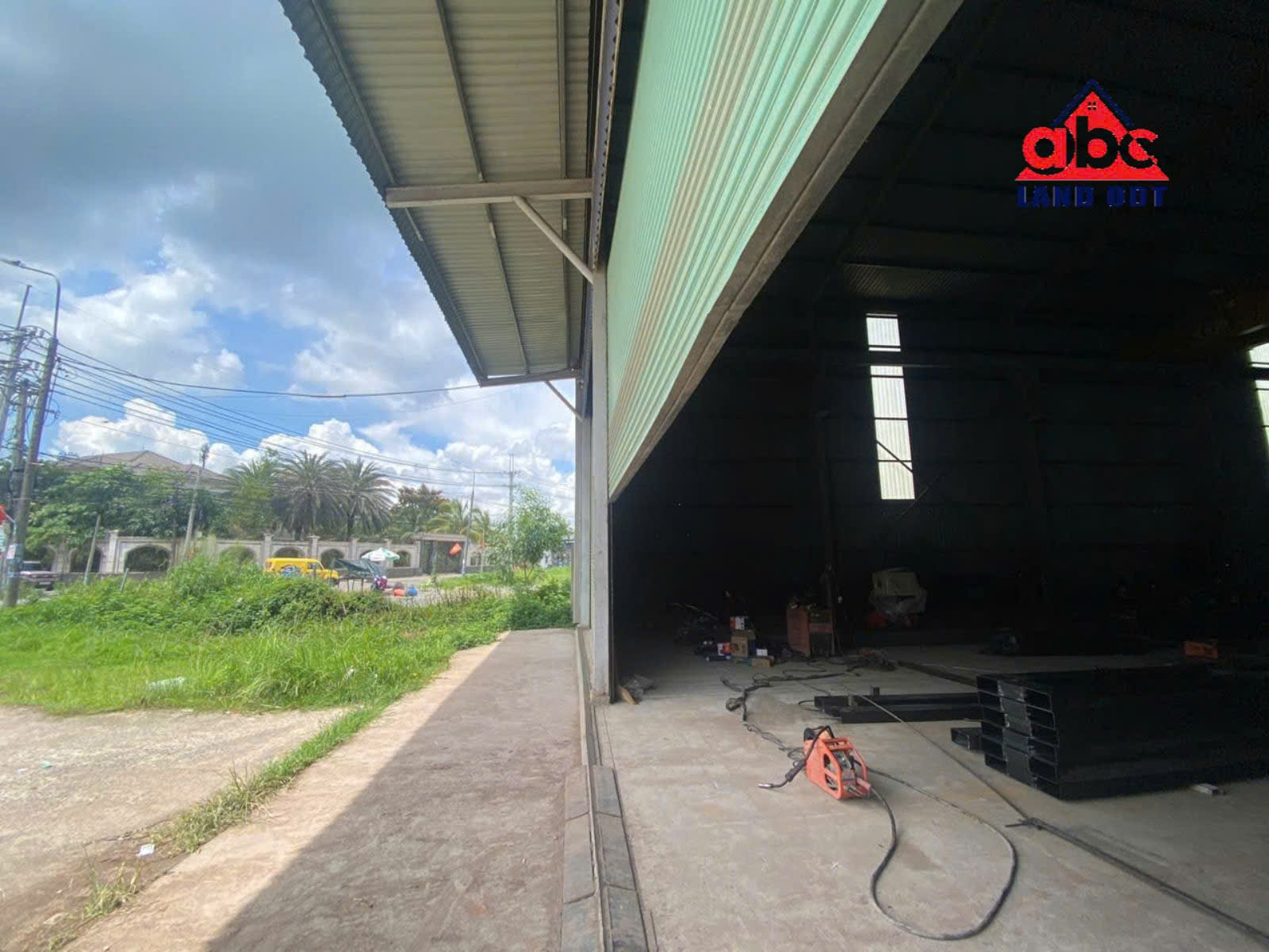 XN387 cho thuê nhà xưởng sản xuất, khung thép lớn, có sẵn cầu trục thích hợp SX , Kho thép