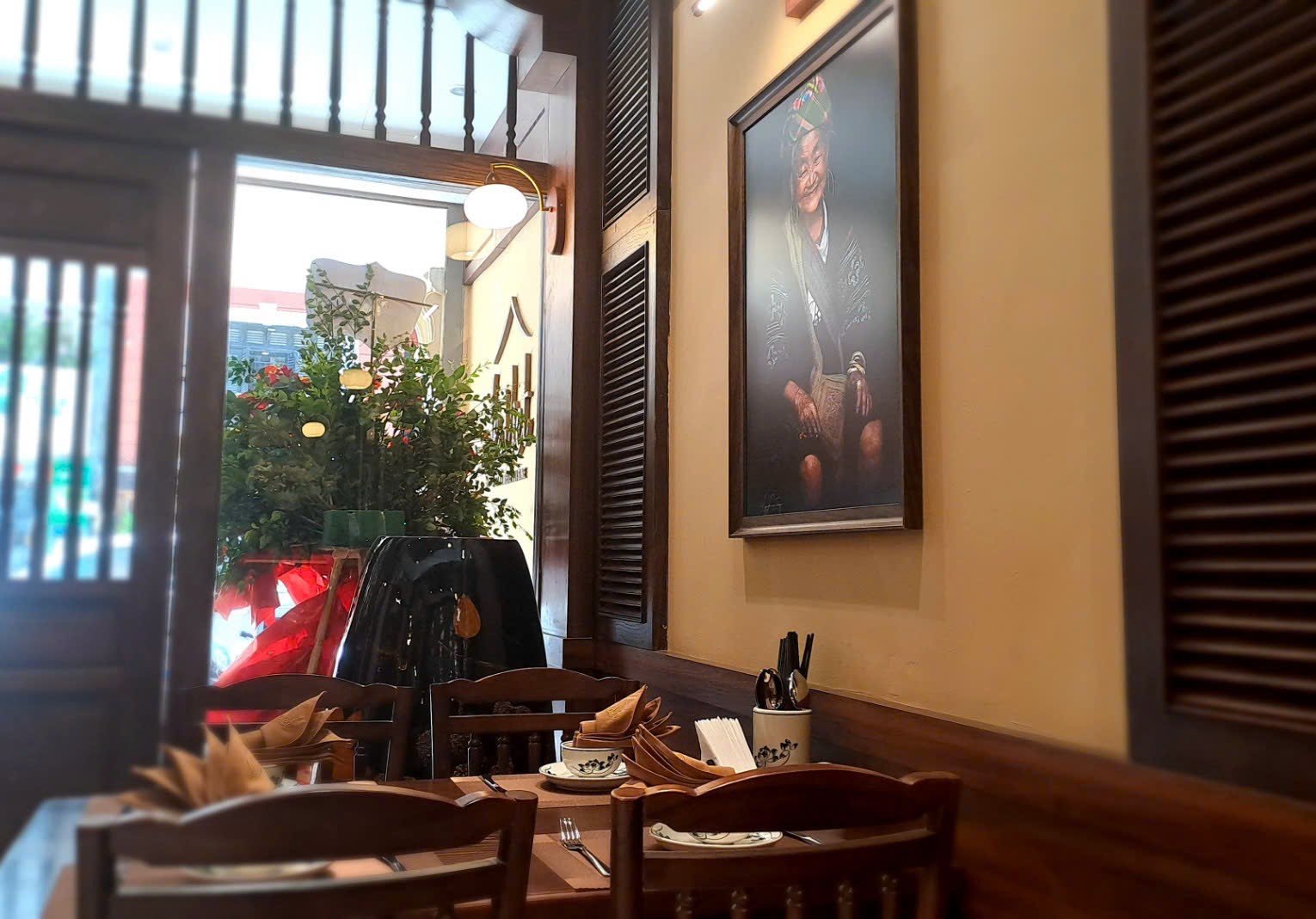 SIÊU PHẨM PHỐ NHÀ CHUNG – TRÁI TIM HOÀN KIẾM diện tích: 95m² + bếp 8m² Mặt tiền: 4.5m đẹp, vuông vắn.
