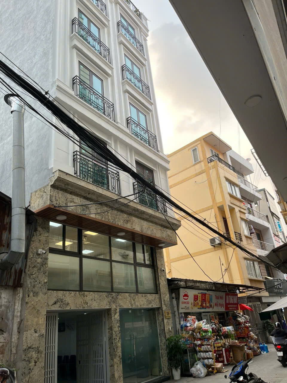 CHO THUÊ SÀN VĂN PHÒNG 100M² VŨ NGỌC PHAN - ĐỐNG ĐA - CÓ BÃI Ô TÔ 5000M²
