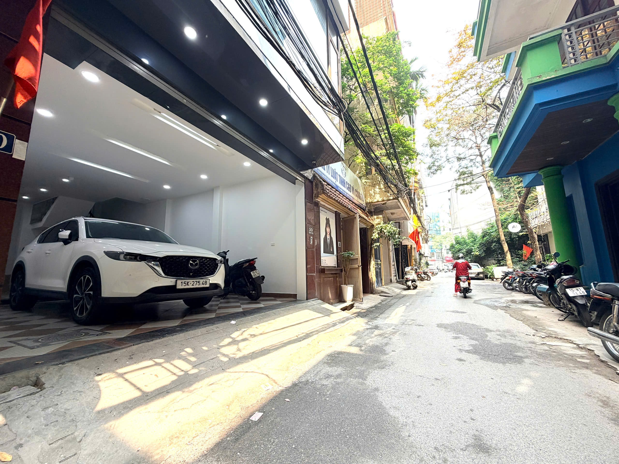 BÁN NHÀ PHÂN LÔ ĐỖ QUANG - TRẦN DUY HƯNG VIP - MẶT NGÕ KINH DOANH - GARA Ô TÔ - NHÀ DÂN KIÊN CỐ - NỘI THẤT SANG XỊN - SỔ ĐỎ HOA KHÔI - CHỦ THIỆN CHÍ BÁN
