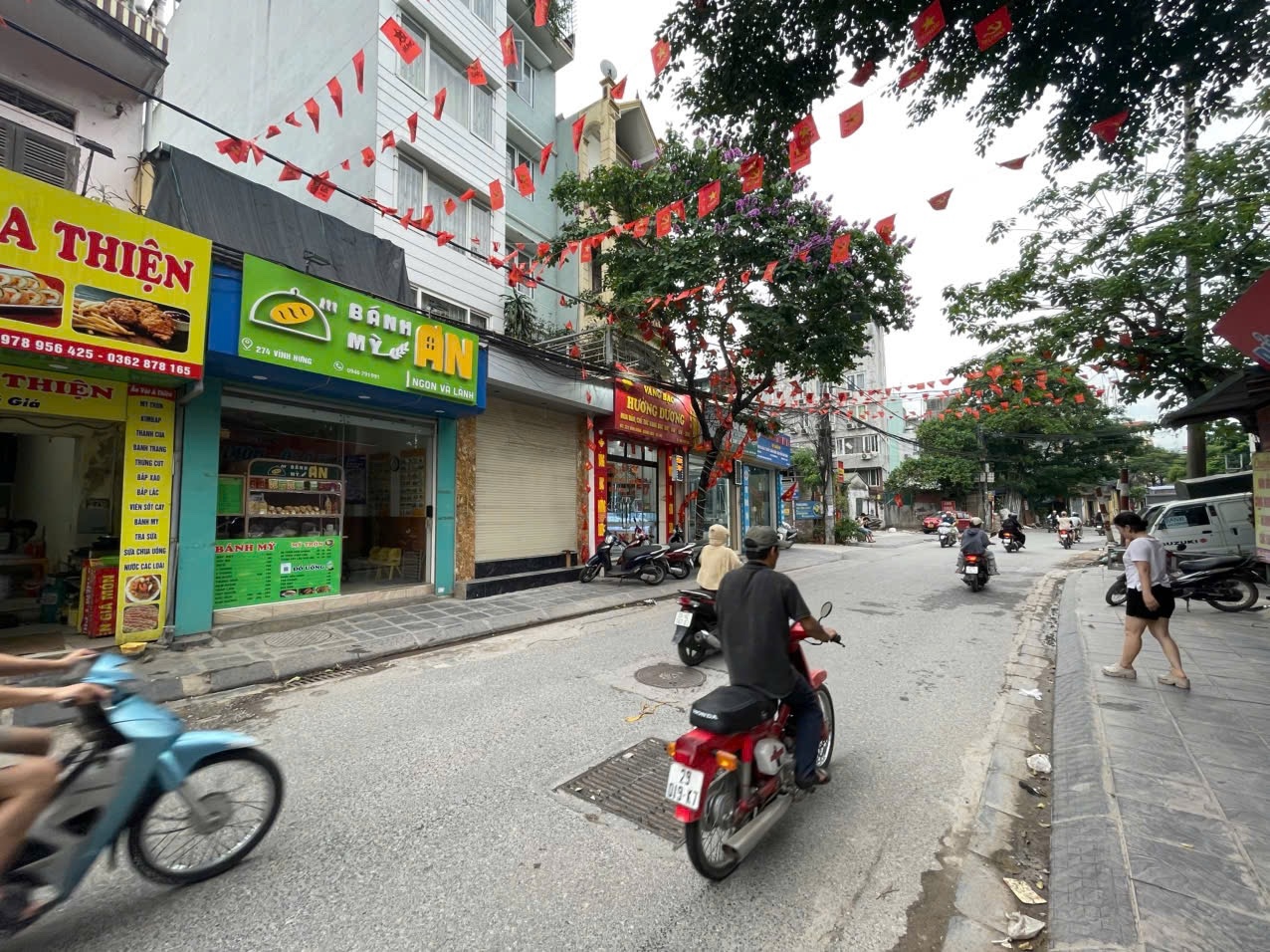 BÁN NHÀ MẶT PHỐ Ô TÔ KINH DOANH - DÒNG TIỀN ỔN ĐỊNH