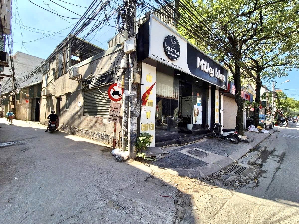 BÁN NHÀ SIÊU PHẨM LÔ GÓC - MẶT NGÕ Ô TÔ - KINH DOANH - CÁCH PHỐ 20M- NHÀ XÂY MỚI KÍNH KOONG - TIỆN ÍCH NGẬP TRÀN❌❌