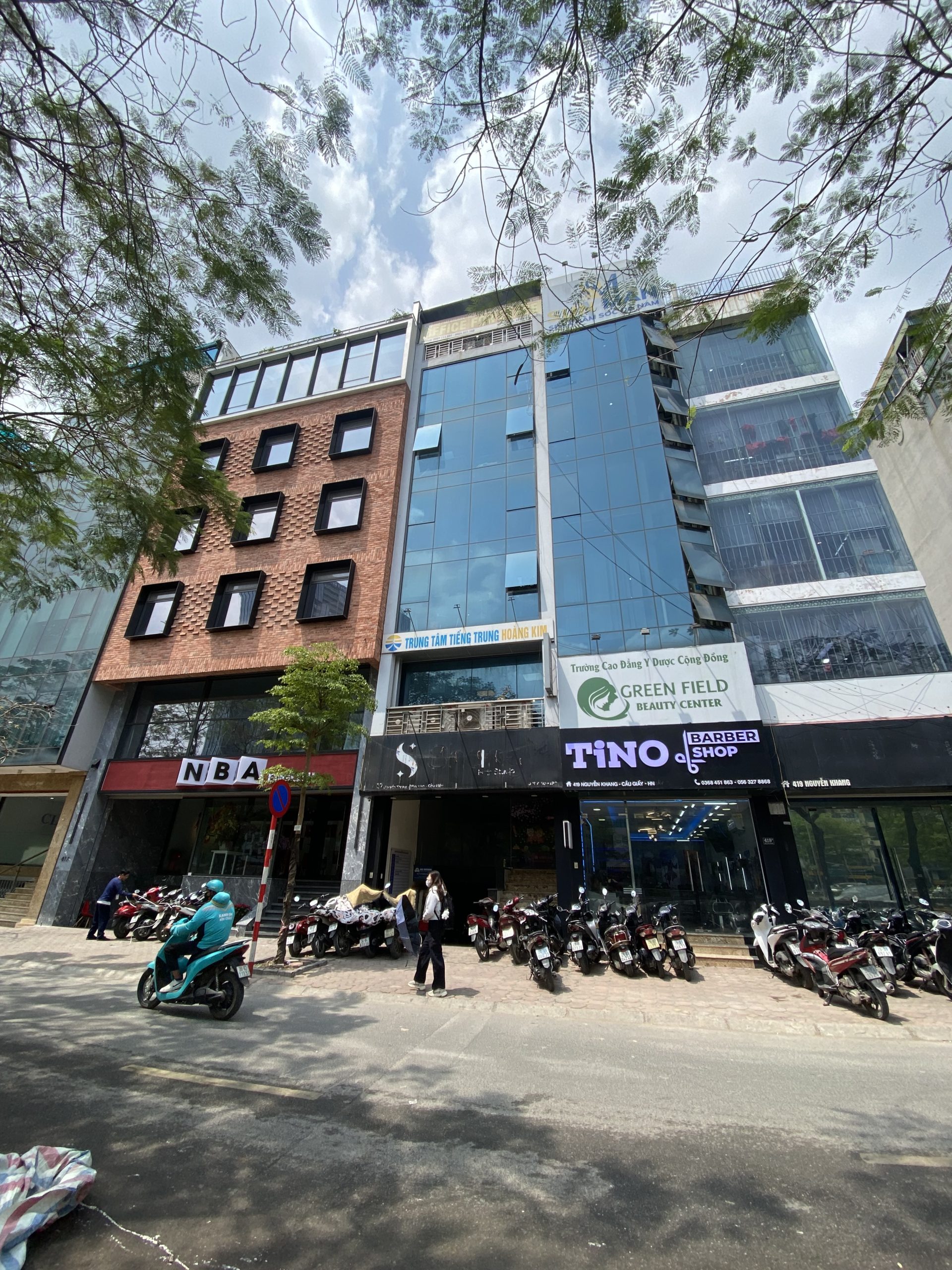 BÁN TOÀ NHÀ VĂN PHÒNG- MẶT PHỐ VIP CẦU GIẤY - VỈA HÈ - PHÂN LÔ - VỊ TRÍ VÀNG - KINH DOANH VIP 88M , 8T,47, 2 TỶ