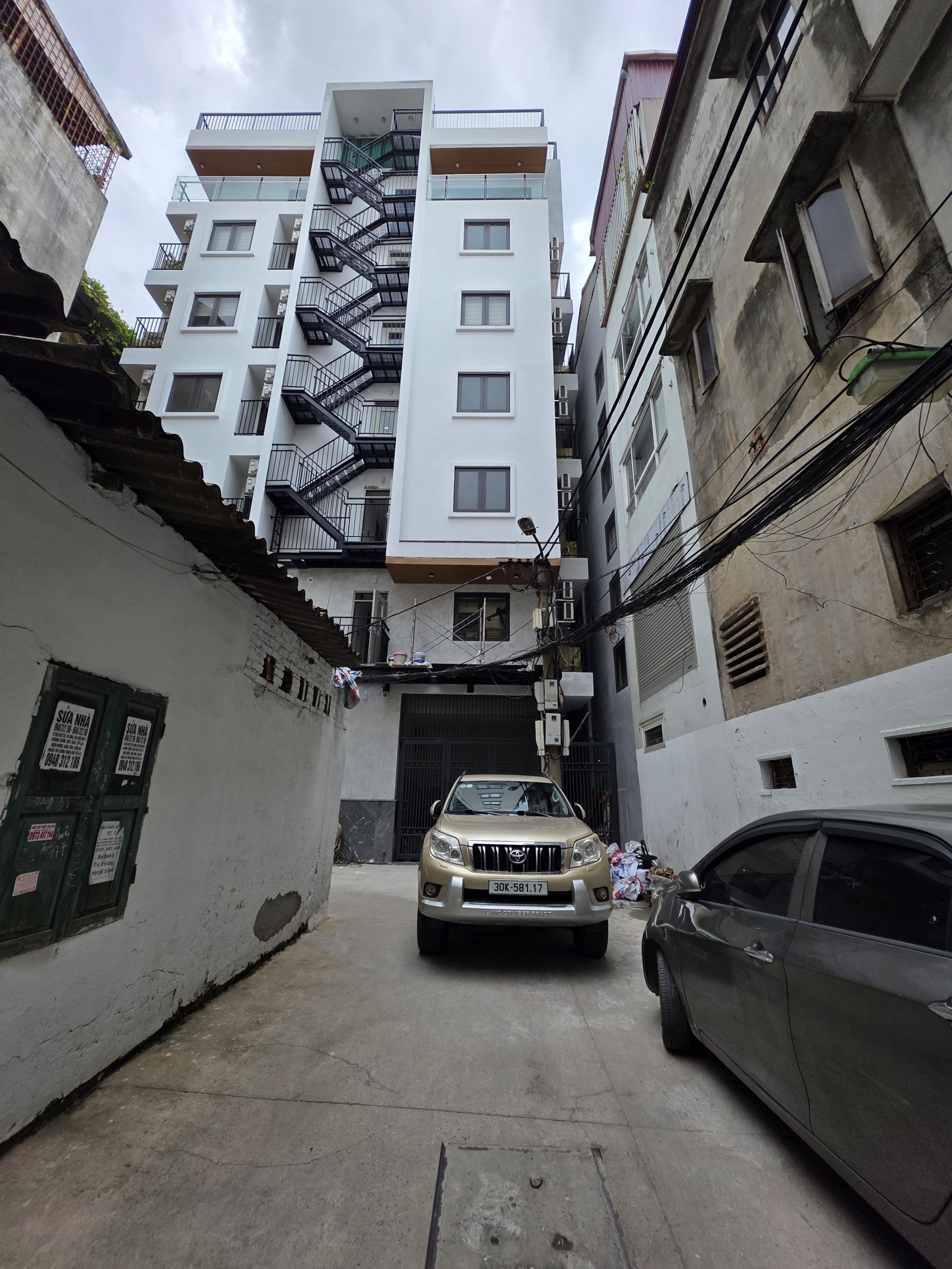 40/45m2- Ngụy Như Kon Tum-16,8 tỷ- 4 tầng- Ô tô