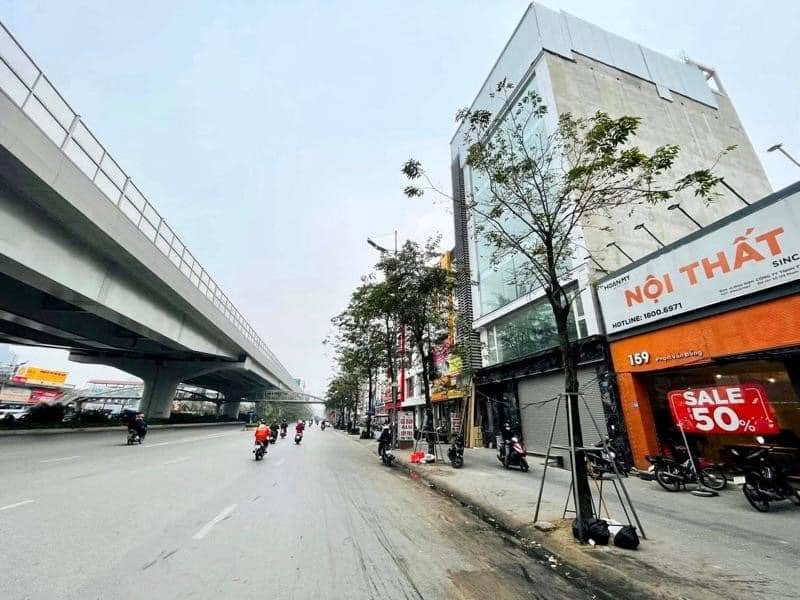 MẶT PHỐ, PHẠM VĂN ĐỒNG, BẮC TỪ LIÊM-VỈA HÈ-KD-Ô TÔ: 69M X4T, MT 4,5M, GIÁ 35 TỶ