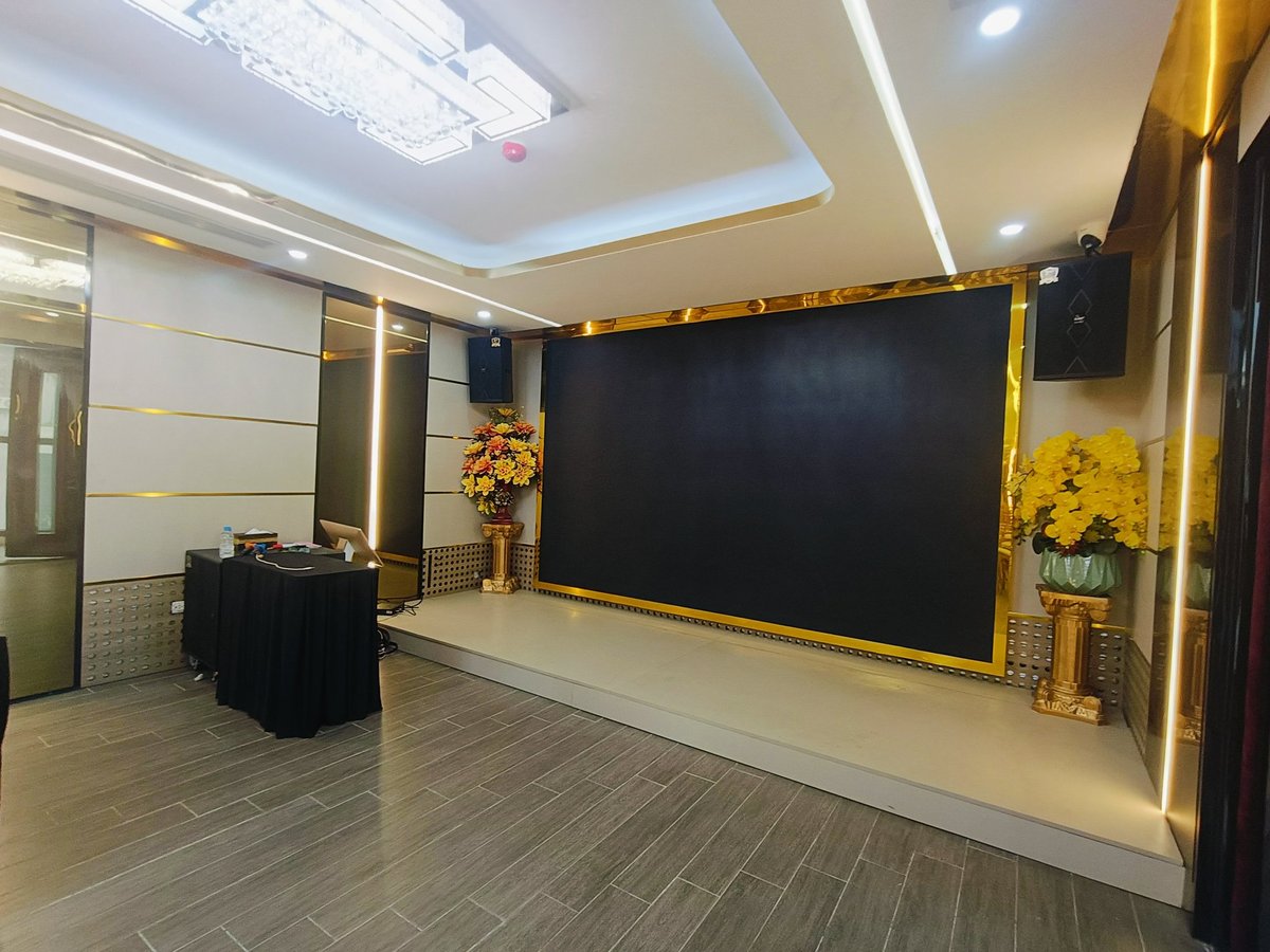 Bán Nhà Nguyễn Xiển. Thanh Xuân. Thang Máy. Ô Tô. Vỉa Hè. DT 133m2. MT 5.2m. Giá 67.5 Tỷ