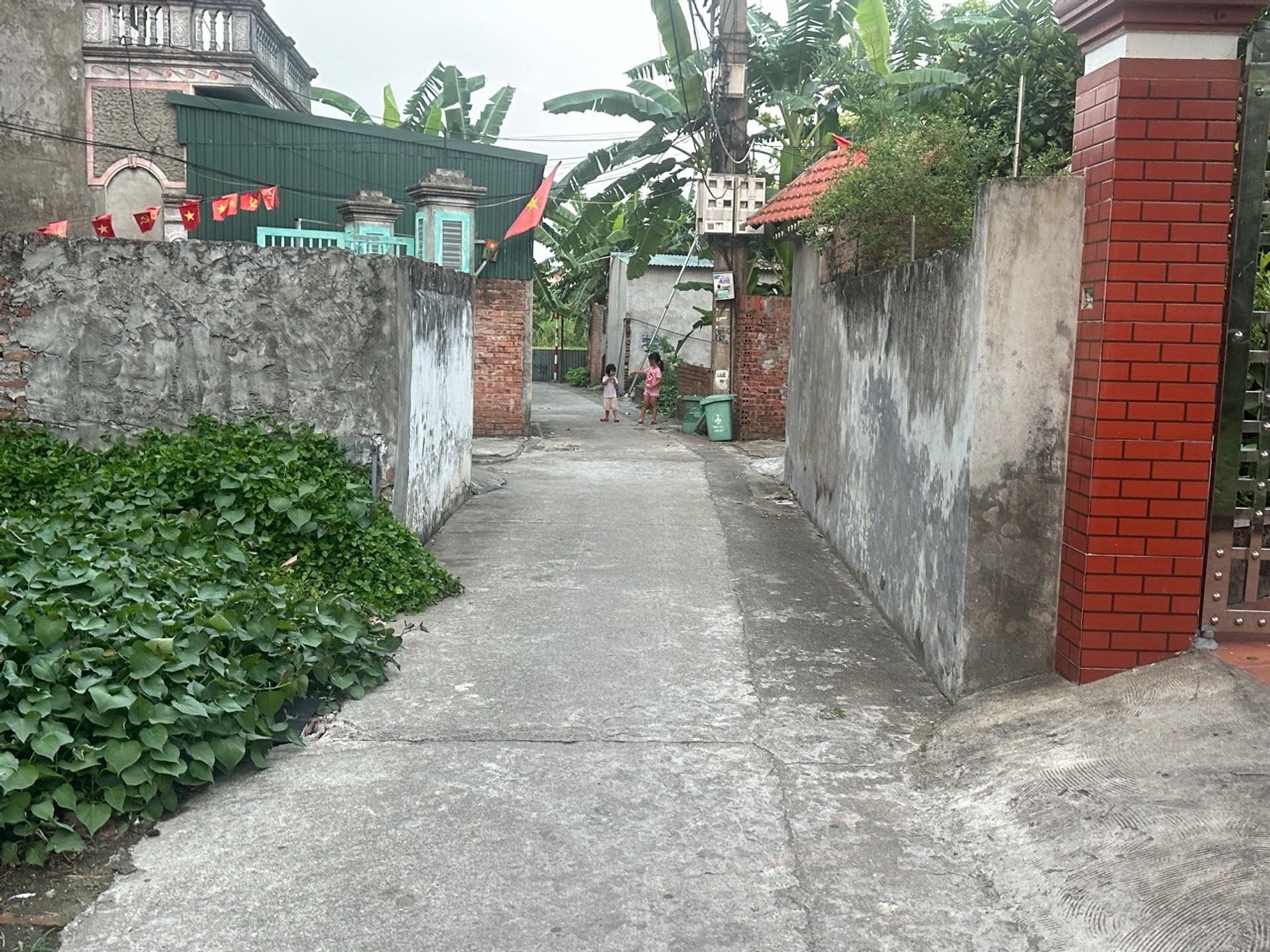 Bán đất Thuận An, 100m2, nhỉnh 2 tỷ. Gần Khu Đô Thị KHAI SƠN.