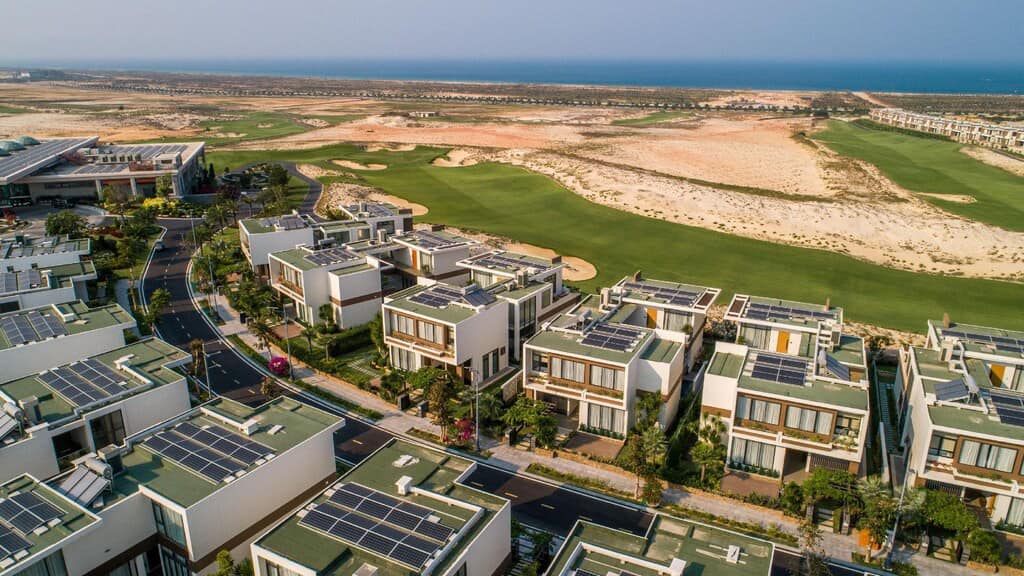 BIỆT THỰ BIỂN LIỀN KỀ SÂN BAY CR SẴN SỔ HỒNG - DT: 453m 3PN GIÁ 25 TỶ