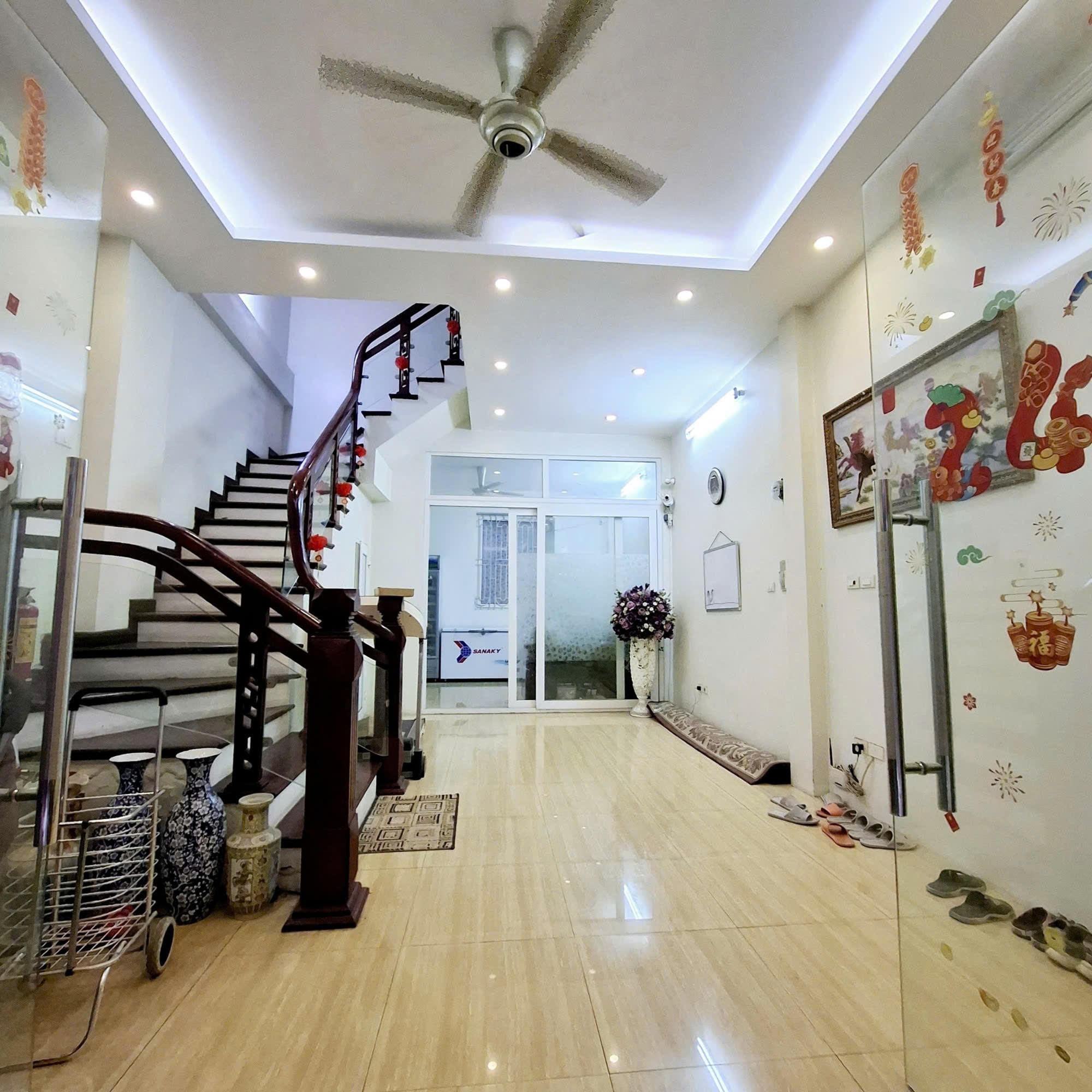 THỊNH HÀO - NHÀ ĐẸP - 2 THOÁNG - Ô TÔ TRÁNH - GẦN PHỐ - KHÔNG QUI HOẠCH - 60M² 27 TỈ...