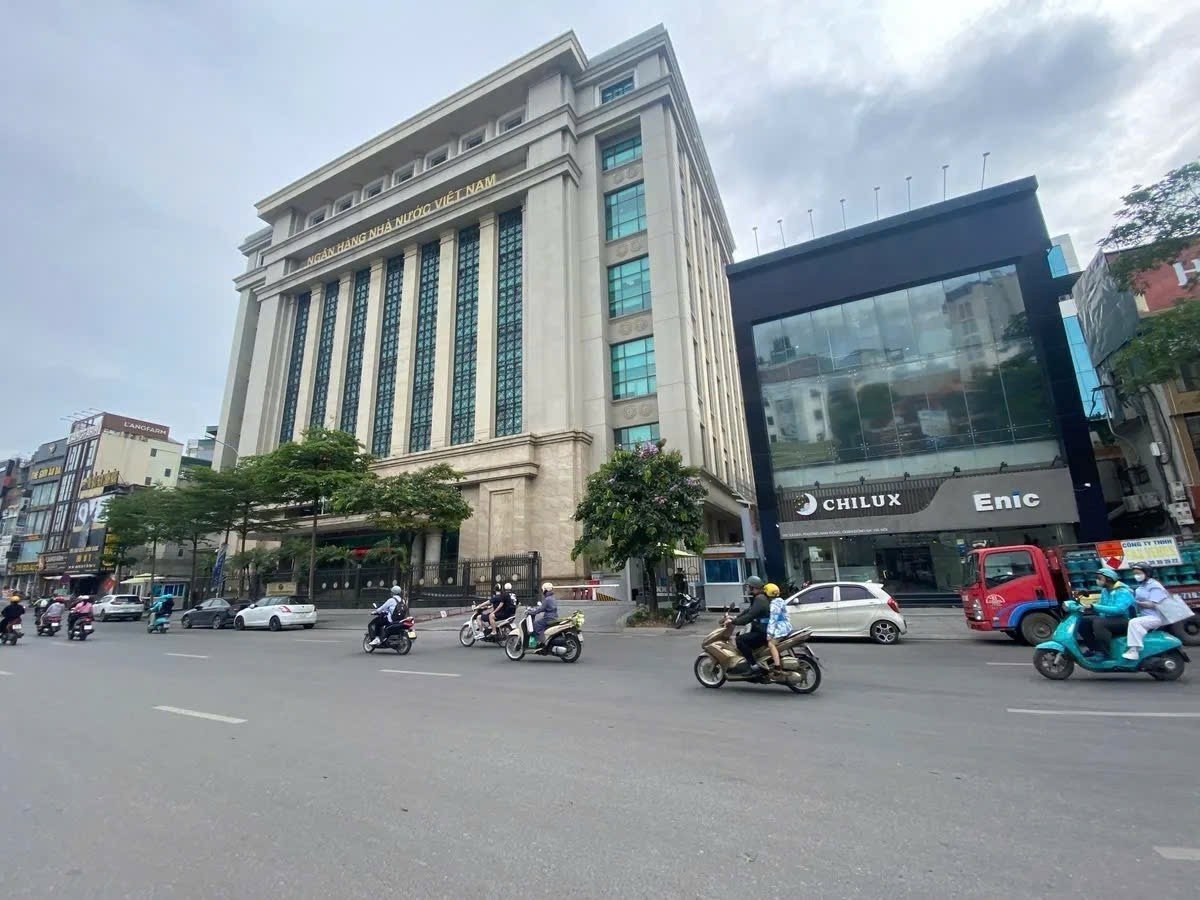 SIÊU PHẨM TOÀ NHÀ HẠNG A MẶT PHỐ XÃ ĐÀN – 2 MẶT THOÁNG – DÒNG TIỀN 400 TR/THÁNG
