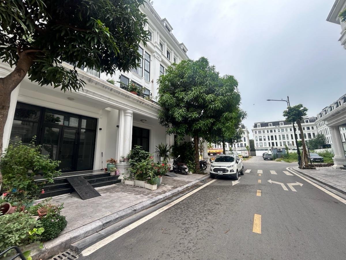 BT LIỀN KỀ LOUIS CITY TÂN MAI, HOÀNG MAI,THANG MÁY, DT 100m2x 5 TẦNG, MT 5m, GIÁ 35,5 TỶ