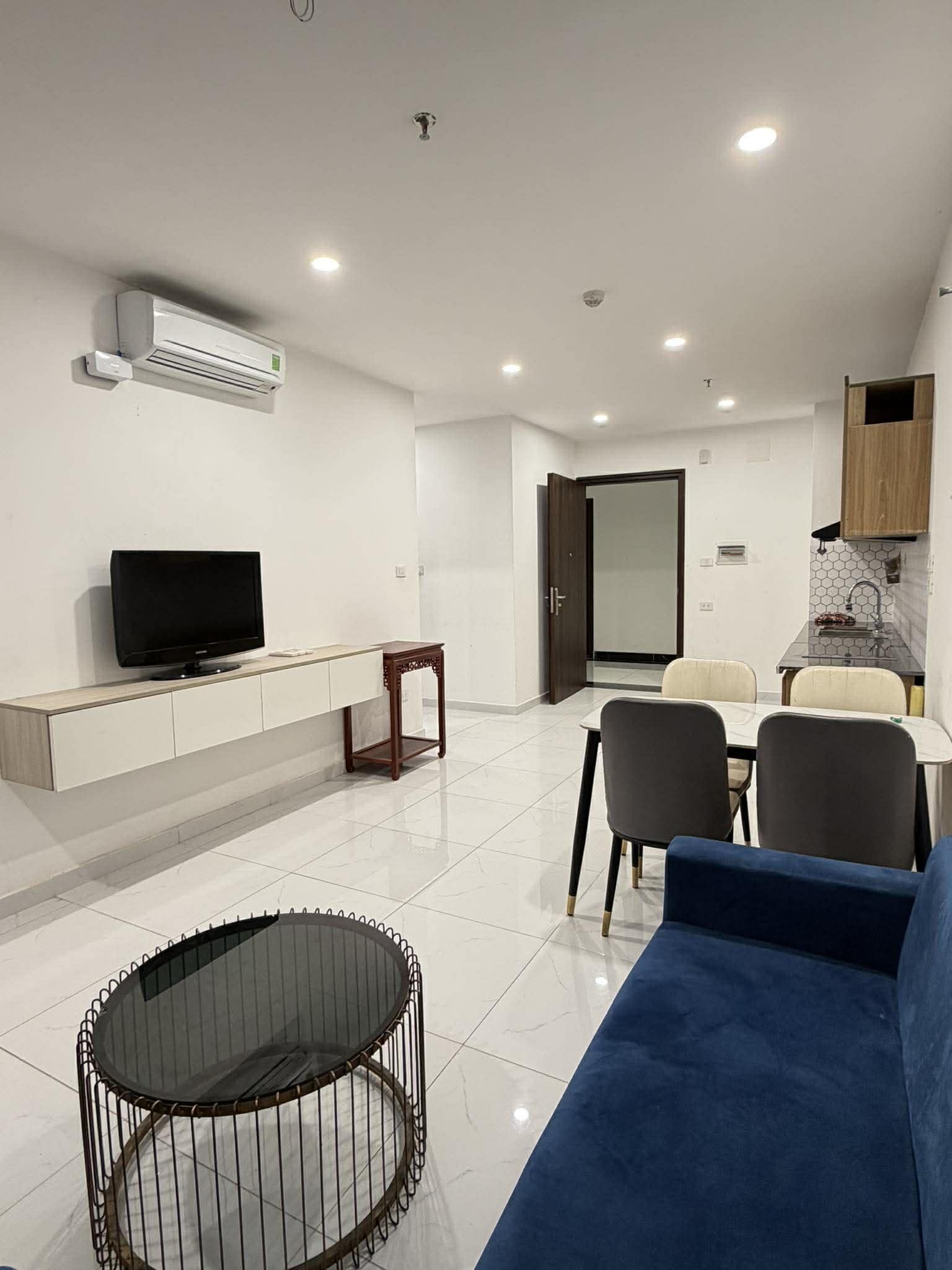 BÁN CHUNG CƯ BLUE STAR GIA LÂM 60m² 2 PN GIÁ CHỈ 60.5 TRIỆU/M²