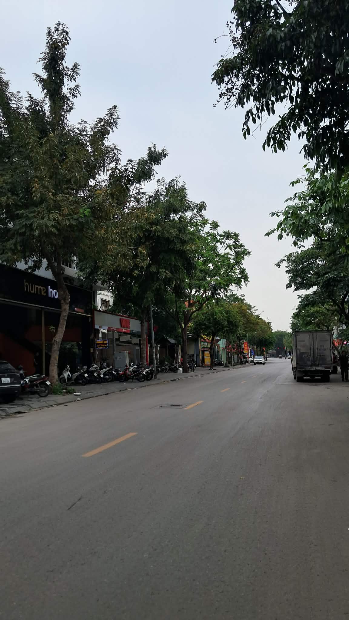 BÁN ĐẤT PHÚC LỢI 90M2- MT 7M- VỈA HÈ, Ô TÔ TRÁNH- 17.x Tỷ ]