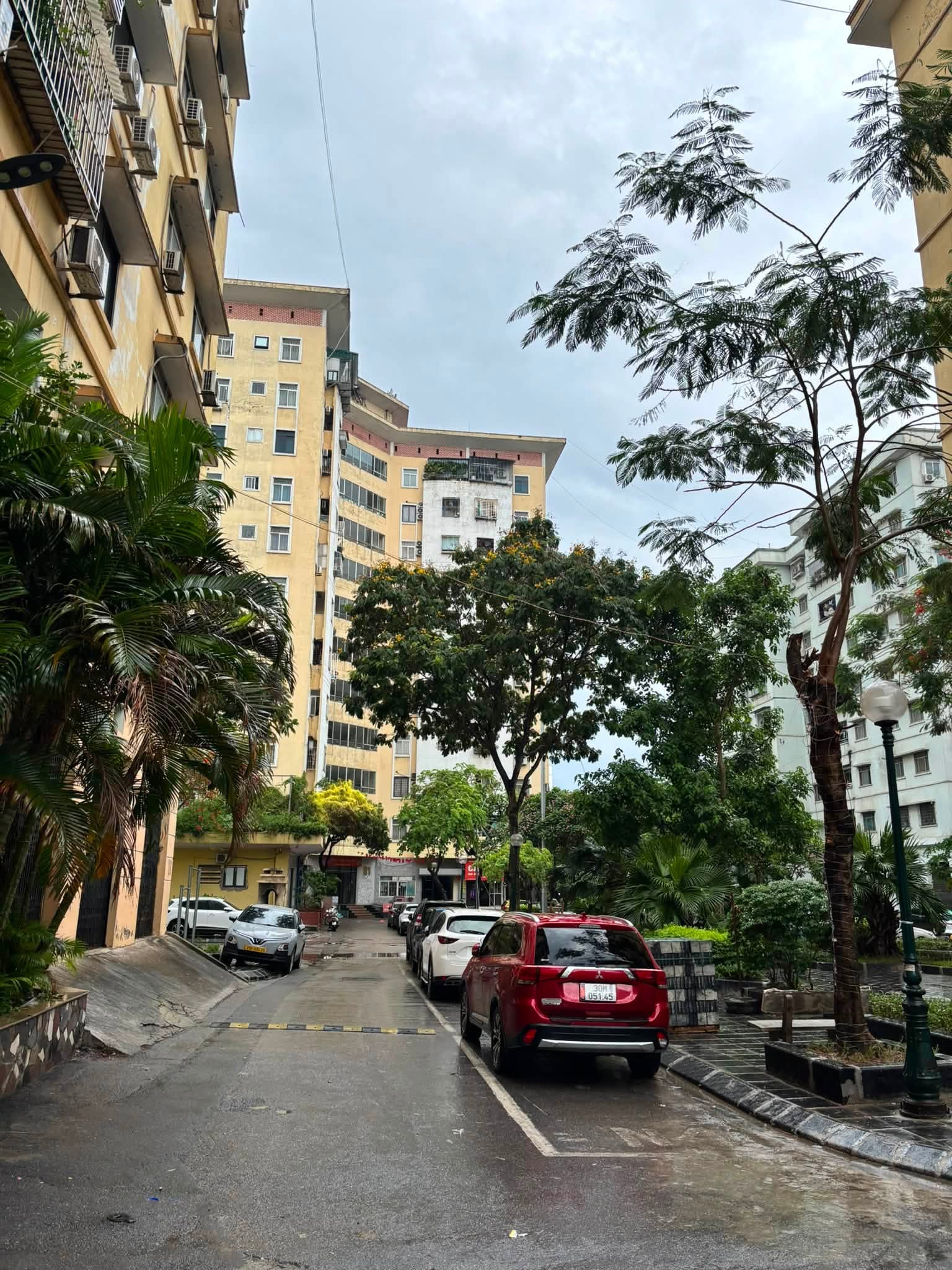 BÁN CĂN CHUNG CƯ KĐT ĐỒNG TẦU. HOÀNG MAI. 76M2 - 3PN - 2VC.