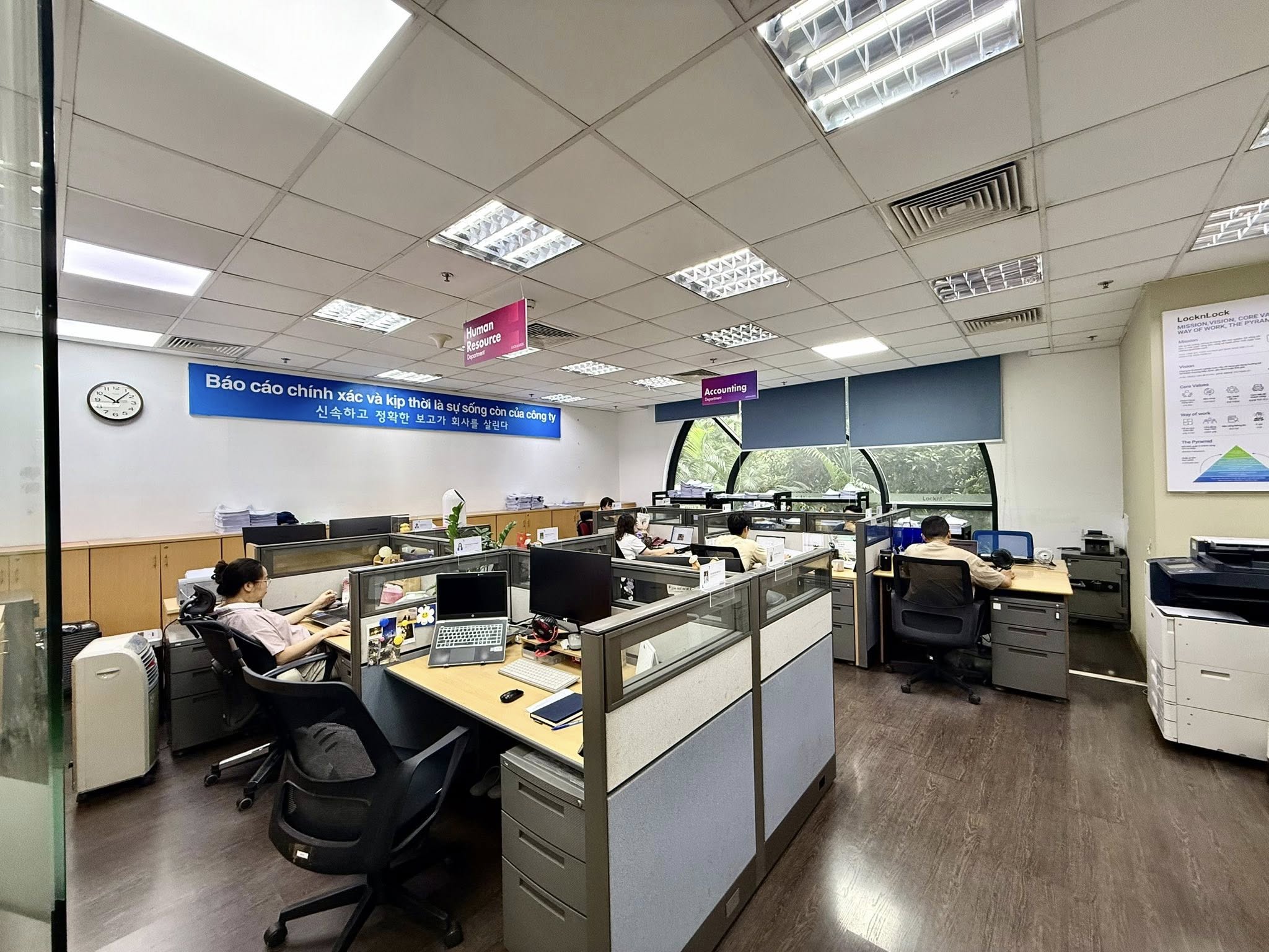 BÁN NHÀ MẶT PHỐ XÃ ĐÀN, TÒA VĂN PHÒNG 9 TẦNG DÒNG TIỀN 300 TRIỆU/THÁNG, 200M², 165 TỶ.