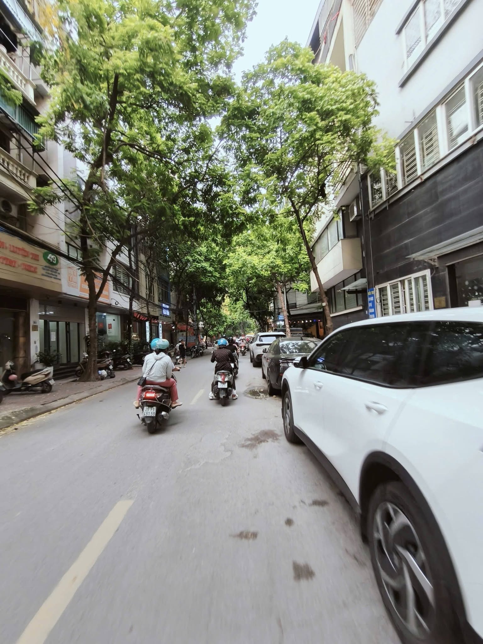 Bán 80m - 5 Tầng - 15m.Mặt Tiền. ( Mặt Phố Nguyễn Khả Trạc ) Cầu Giấy